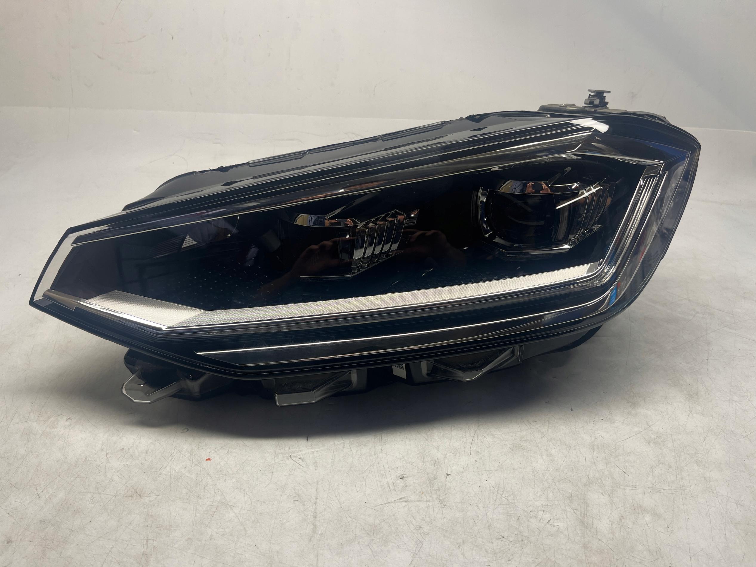 VW GOLF SPORTSVAN REFLEKTOR LED LAMPA PRZÓD PRZEDNIA LEWA 517941035