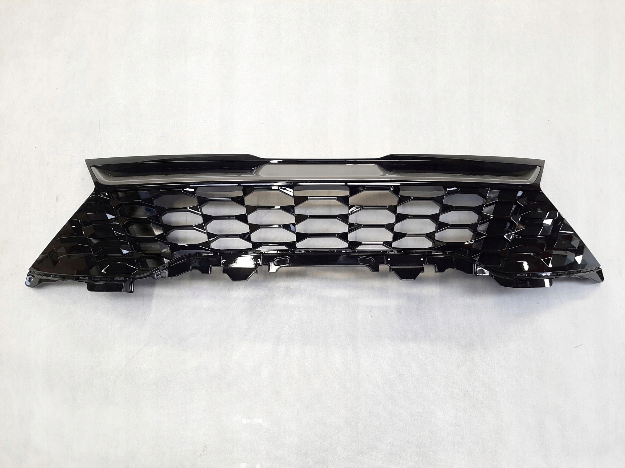KIA Sportage 5 v NQ5E (2021-) Atrapa zderzak Grill 86350-R2020 maskownica