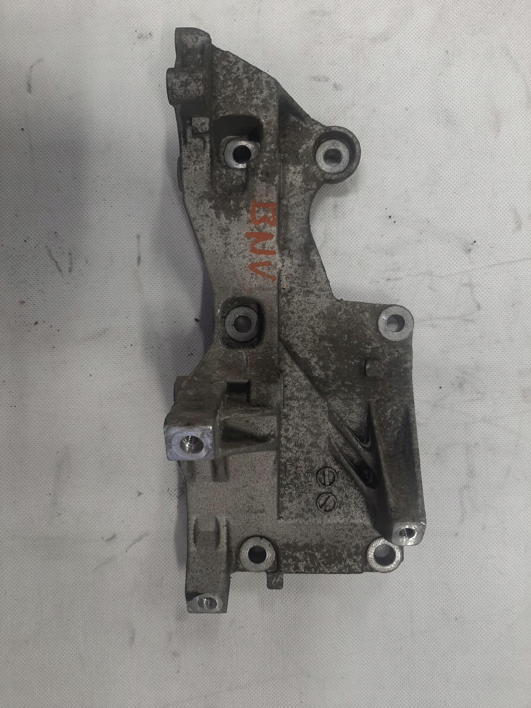 VW POLO IV 9N SKODA FABIA I 1.4 TDI ŁAPA MOCOWANIE ALTERNATORA BNV