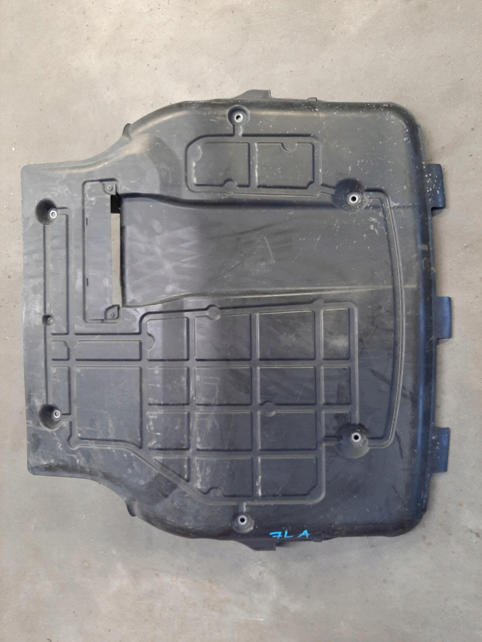 VW TRANSPORTER MULTIVAN T6 OSŁONA PŁYTA DOLNA POD SILNIK 7LA825453A