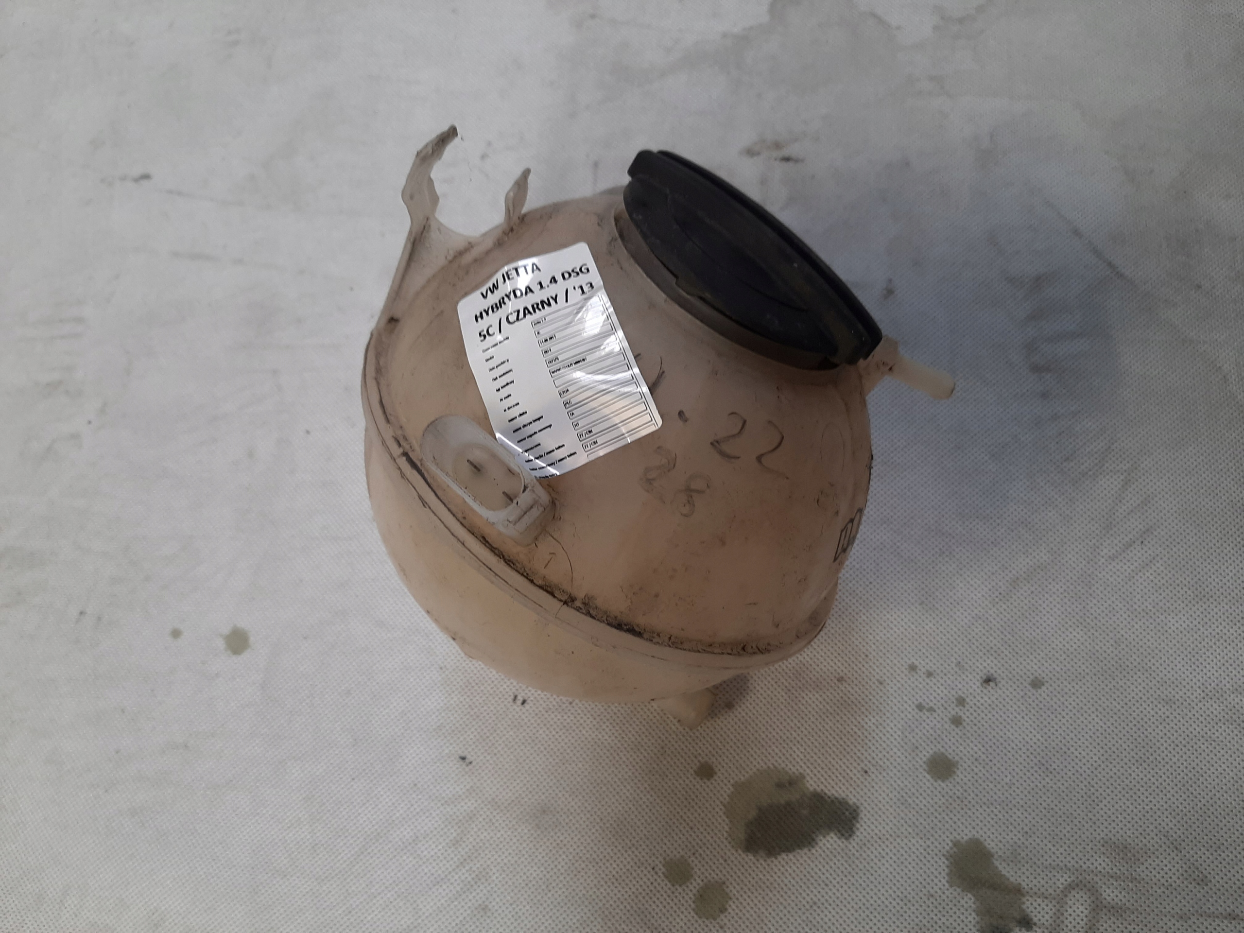 VW JETTA VI ZBIORNICZEK WYRÓWNAWCZY PŁYNU CHŁODNICZEGO 5C0121407