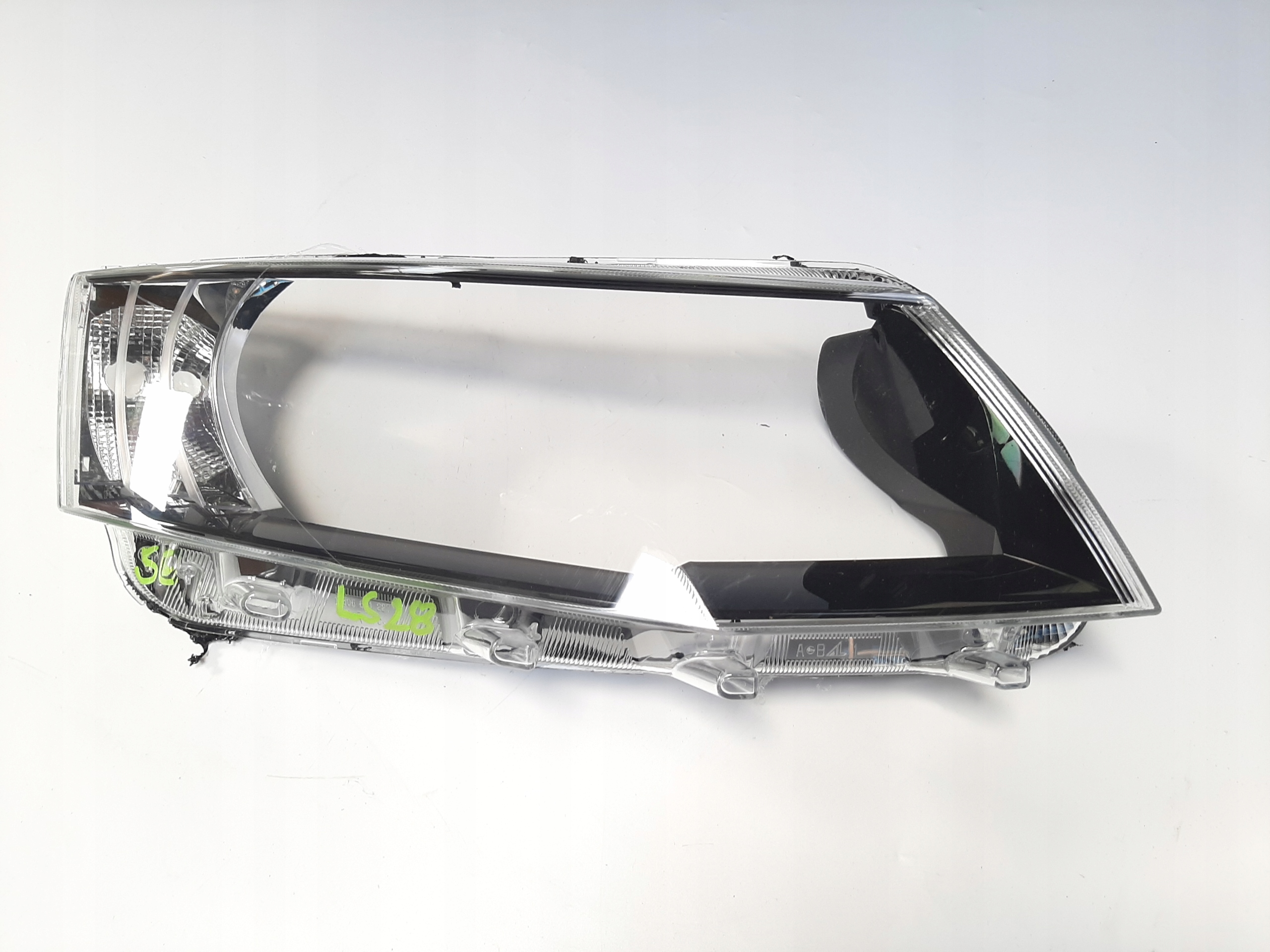 Skoda Octavia III Szkło Reflektora Prawe 5E