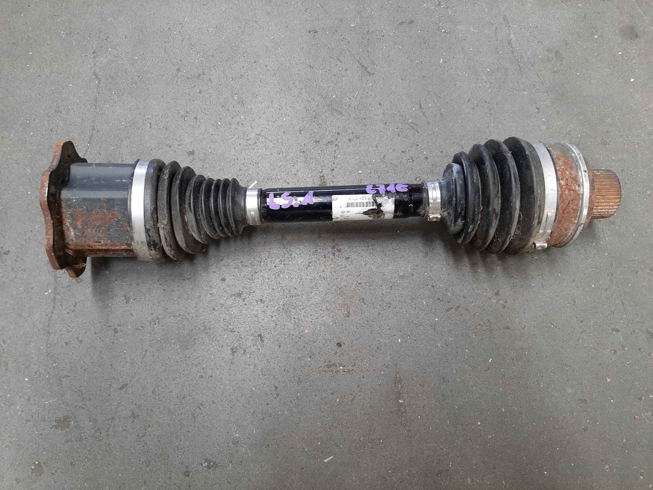 AUDI A4 B9 PÓŁOŚ NAPĘDOWA PRZEDNIA PRZÓD 8W0407271E