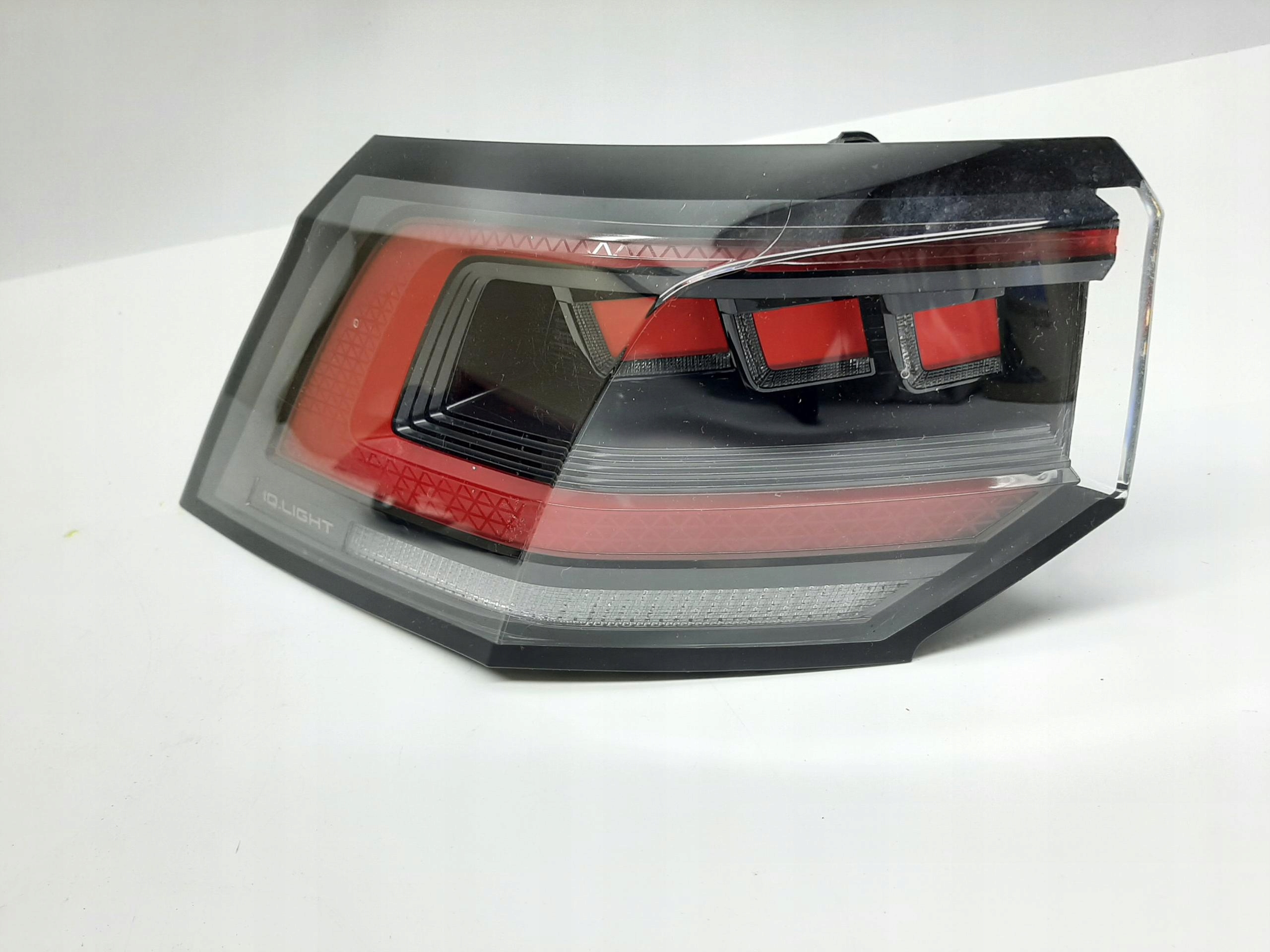 VW GOLF VIII LAMPA LEWA TYLNA TYŁ IQ LIGHT LED 5H0945207D