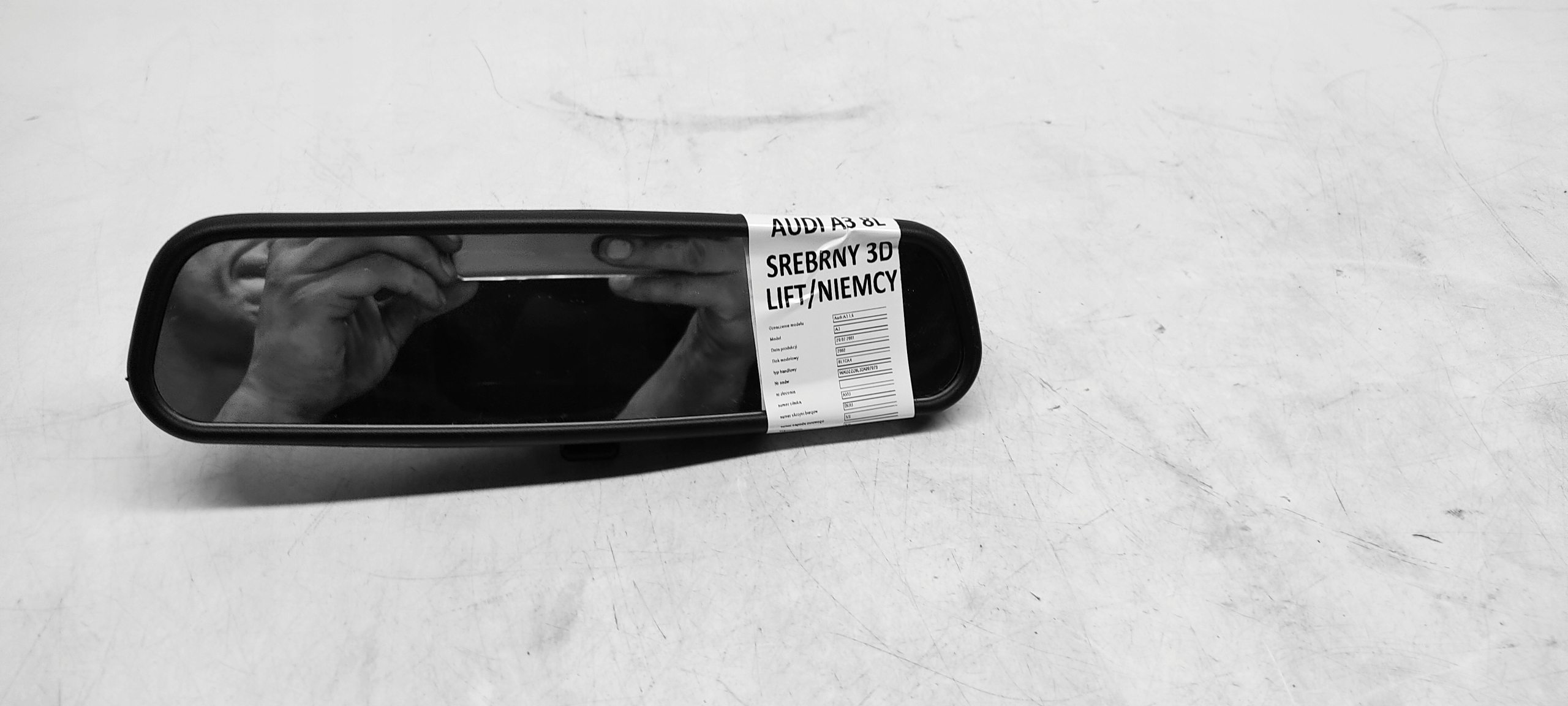AUDI A3 8L LUSTERKO WEWNĘTRZNE 8D0857511A