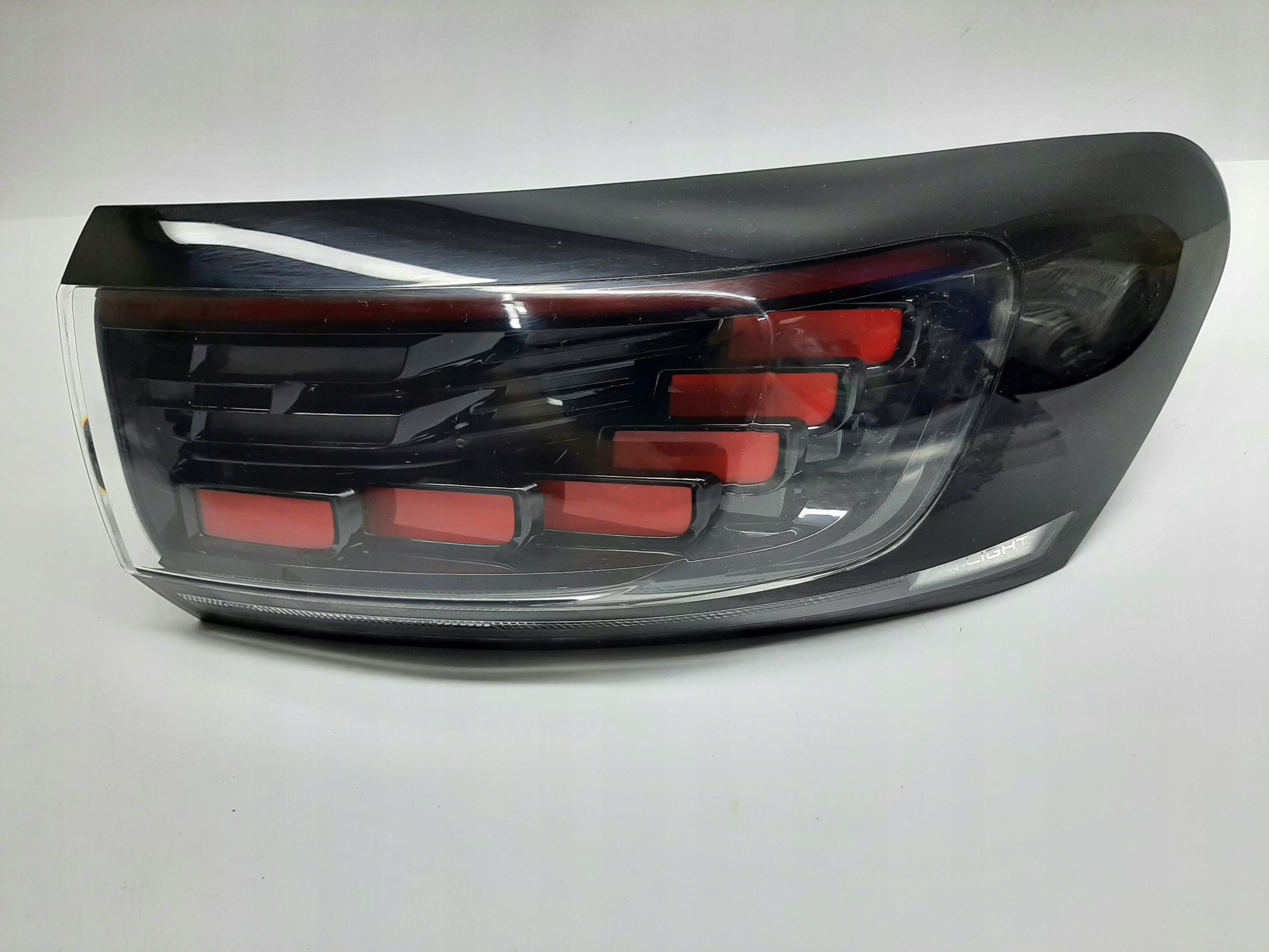 VW ID4 ID.4 LAMPA PRAWA TYLNA TYŁ IQ LIGHT LED 11A945208A