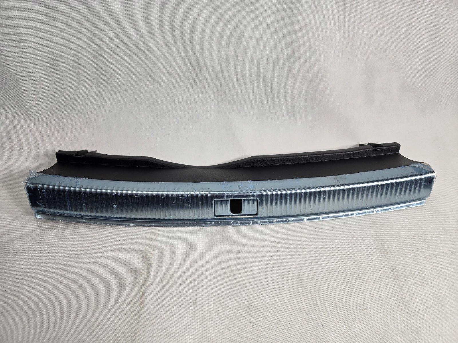 AUDI A7 C7 LIFT OSŁONA PASA TYLNEGO TYŁ MASKOWNICA 4G8863471