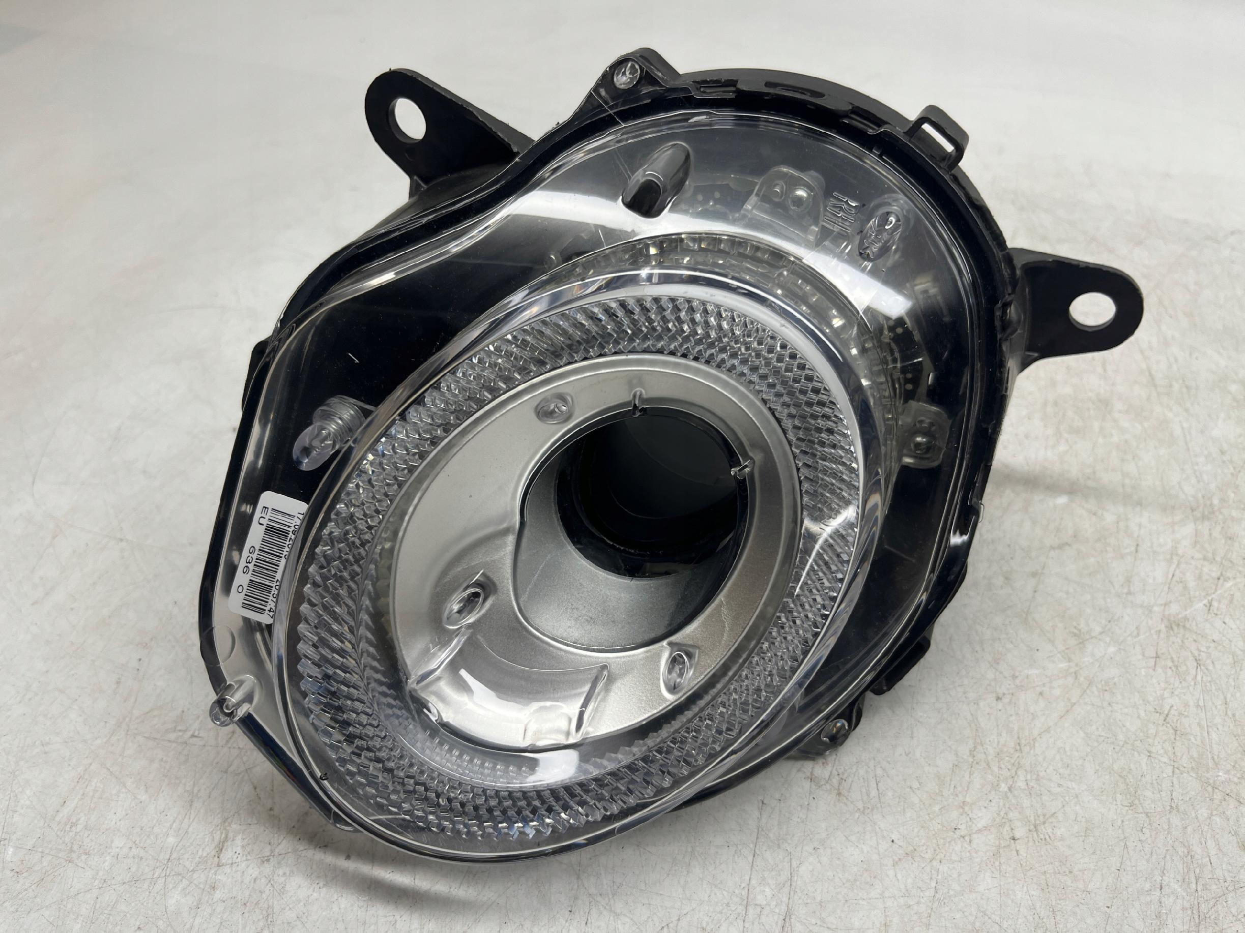 BENTLEY BENTAYGA LAMPA PRAWA KIERUNKOWSKAZ DRL HALOGEN LED SAE 36A953042A