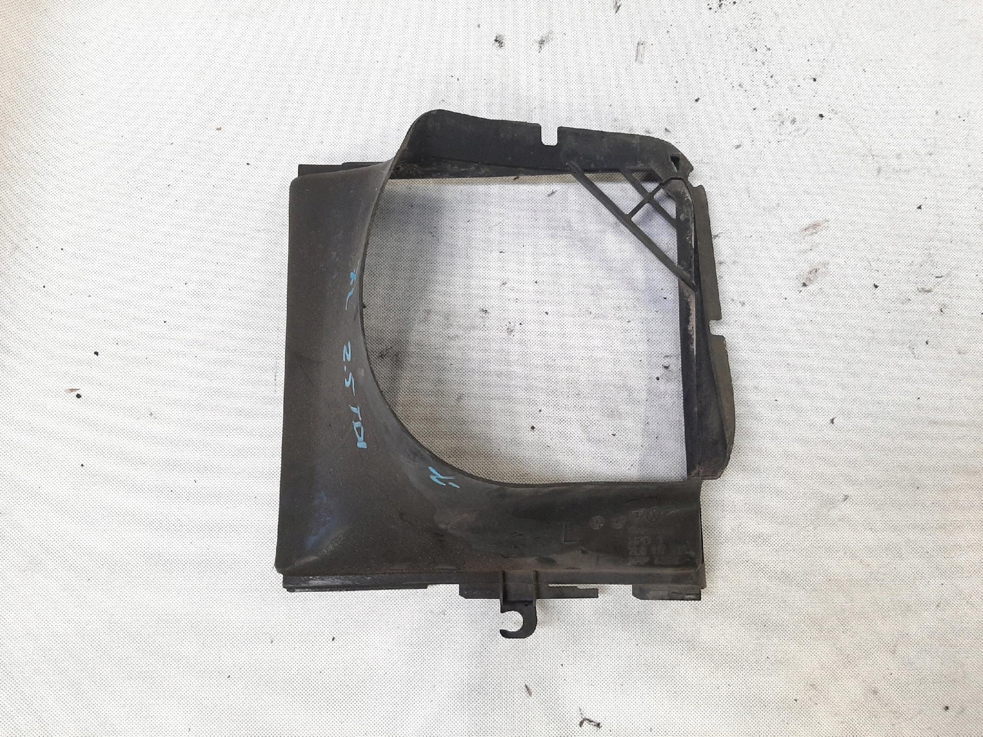 VW TOUAREG I 2.5 TDI 02- KIEROWNICA POWIETRZA INTERCOOLERA LEWA 7L6117339