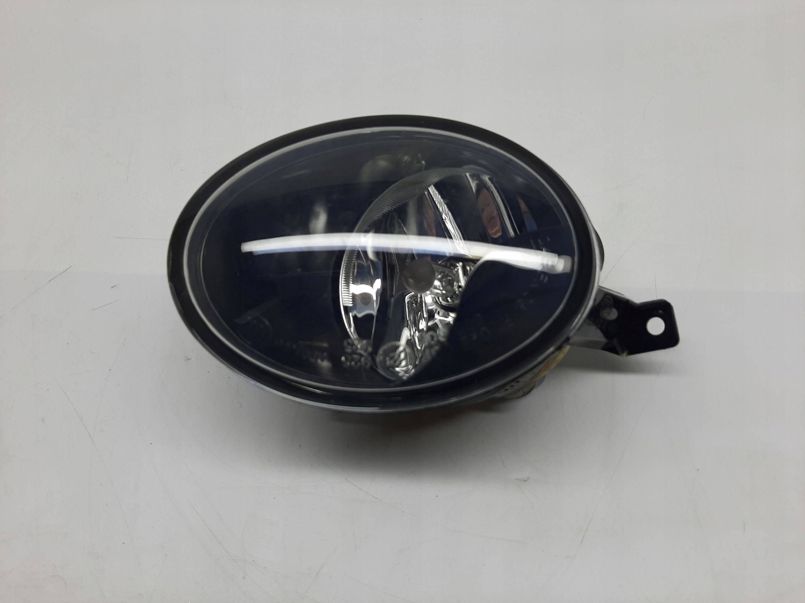 VW TOUAREG HALOGEN LAMPA PRZECIWMGIELNA 7P6941700A