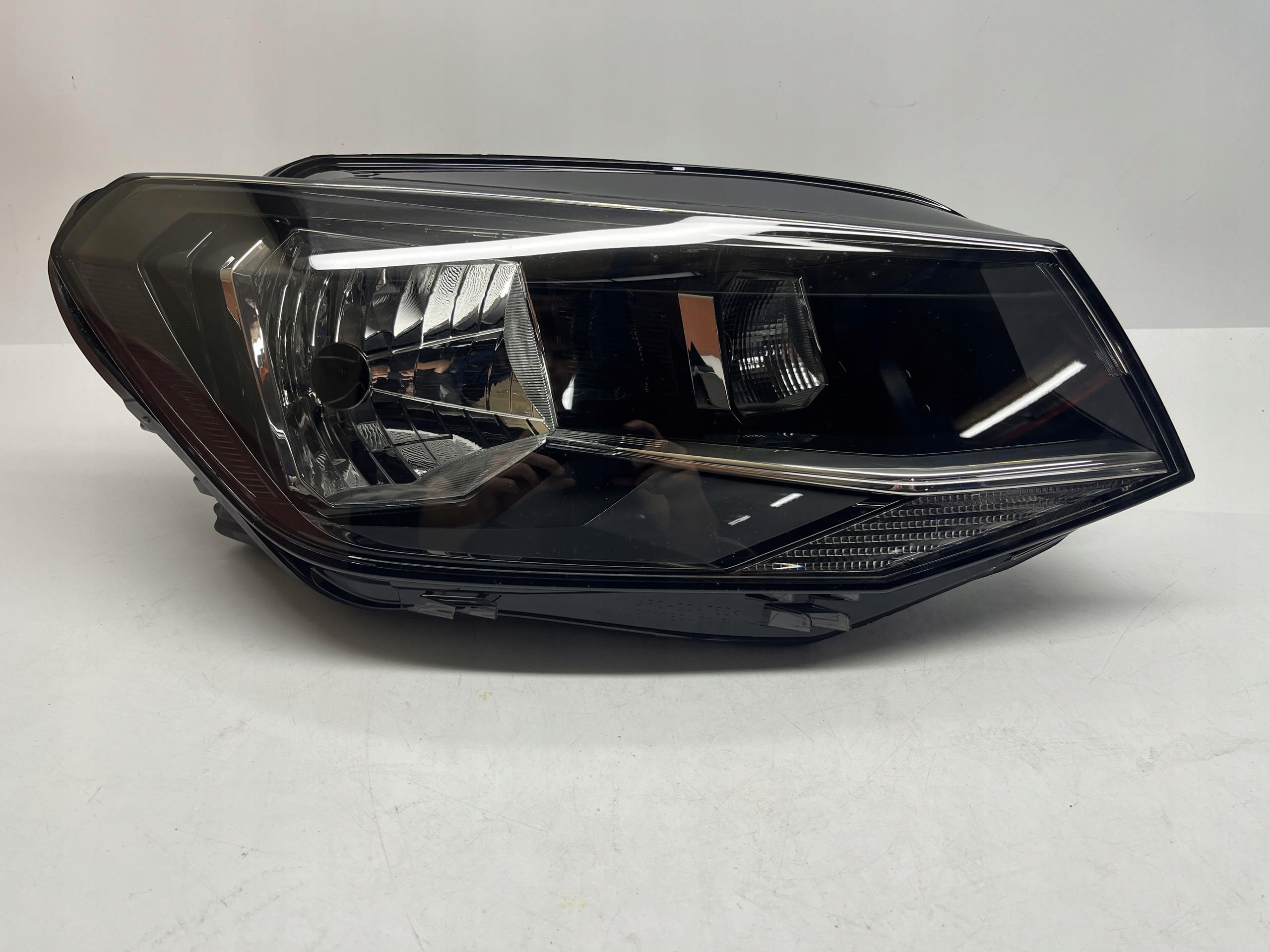 Volkswagen OE Caddy IV Reflektor Lampa Prawa 2K1941016A