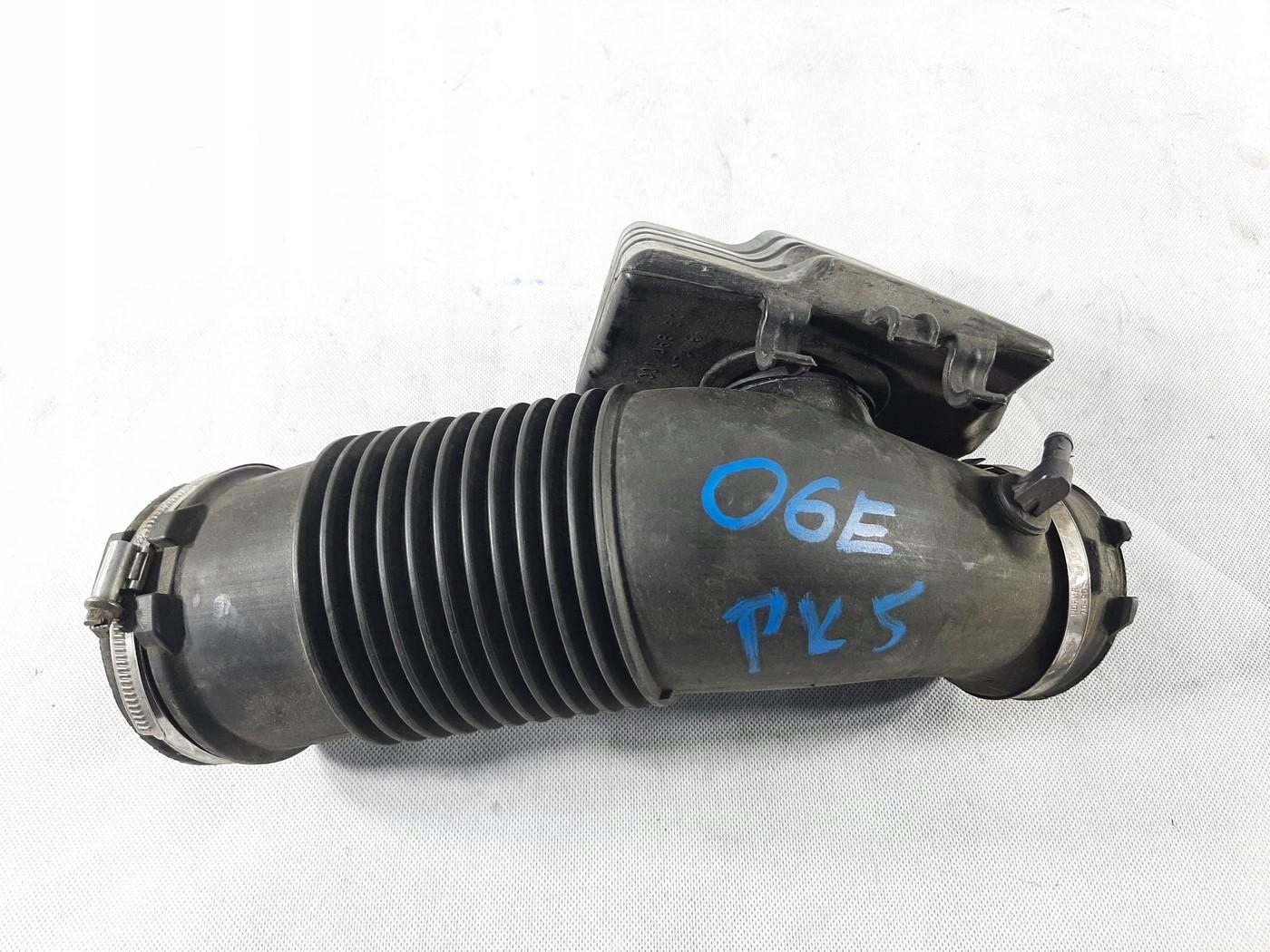 AUDI A6 C6 2.4 3.2 FSI 2.7 TDI RURA DOLOT POWIETRZA 06E129629E