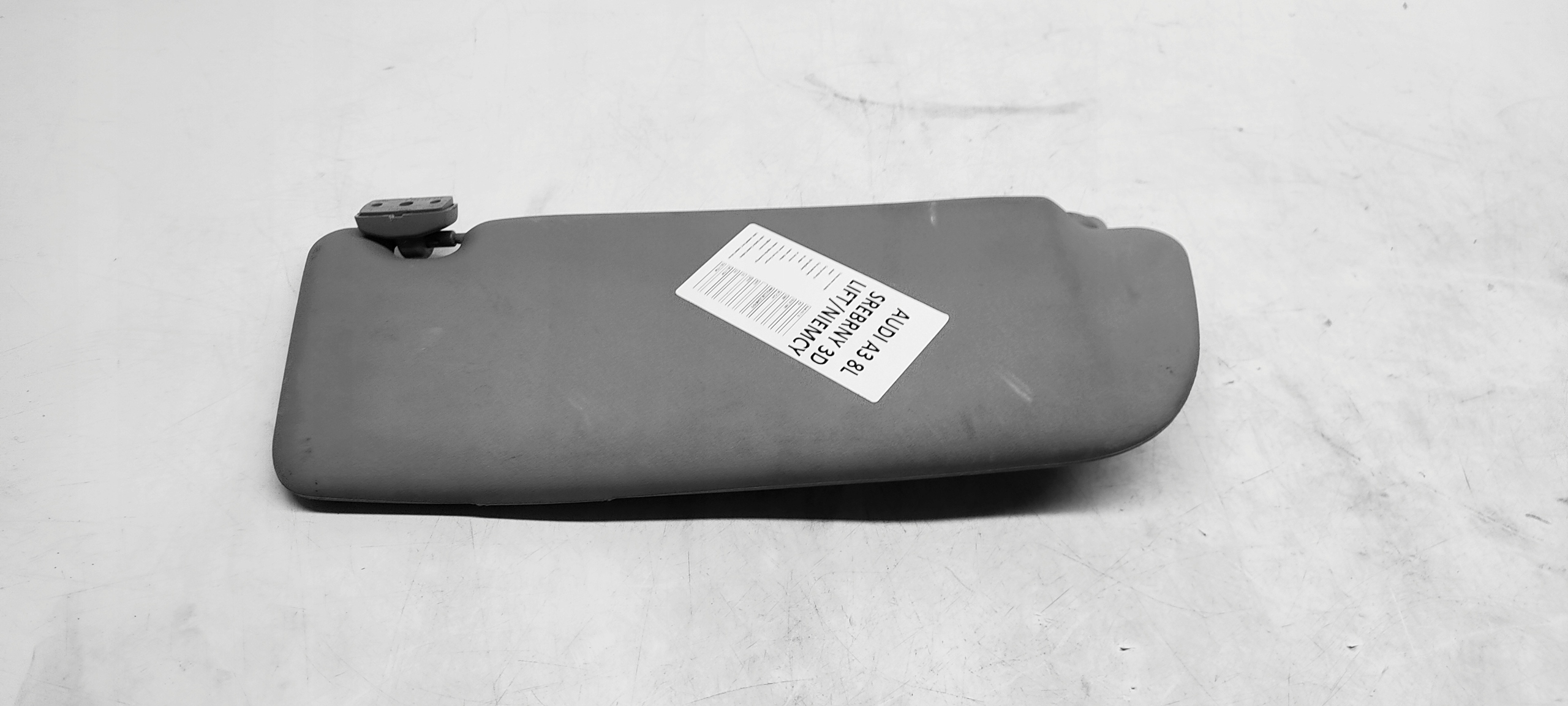 AUDI A3 8L LIFT DASZEK PRZECIWSŁONECZNY LEWY 8D0857551