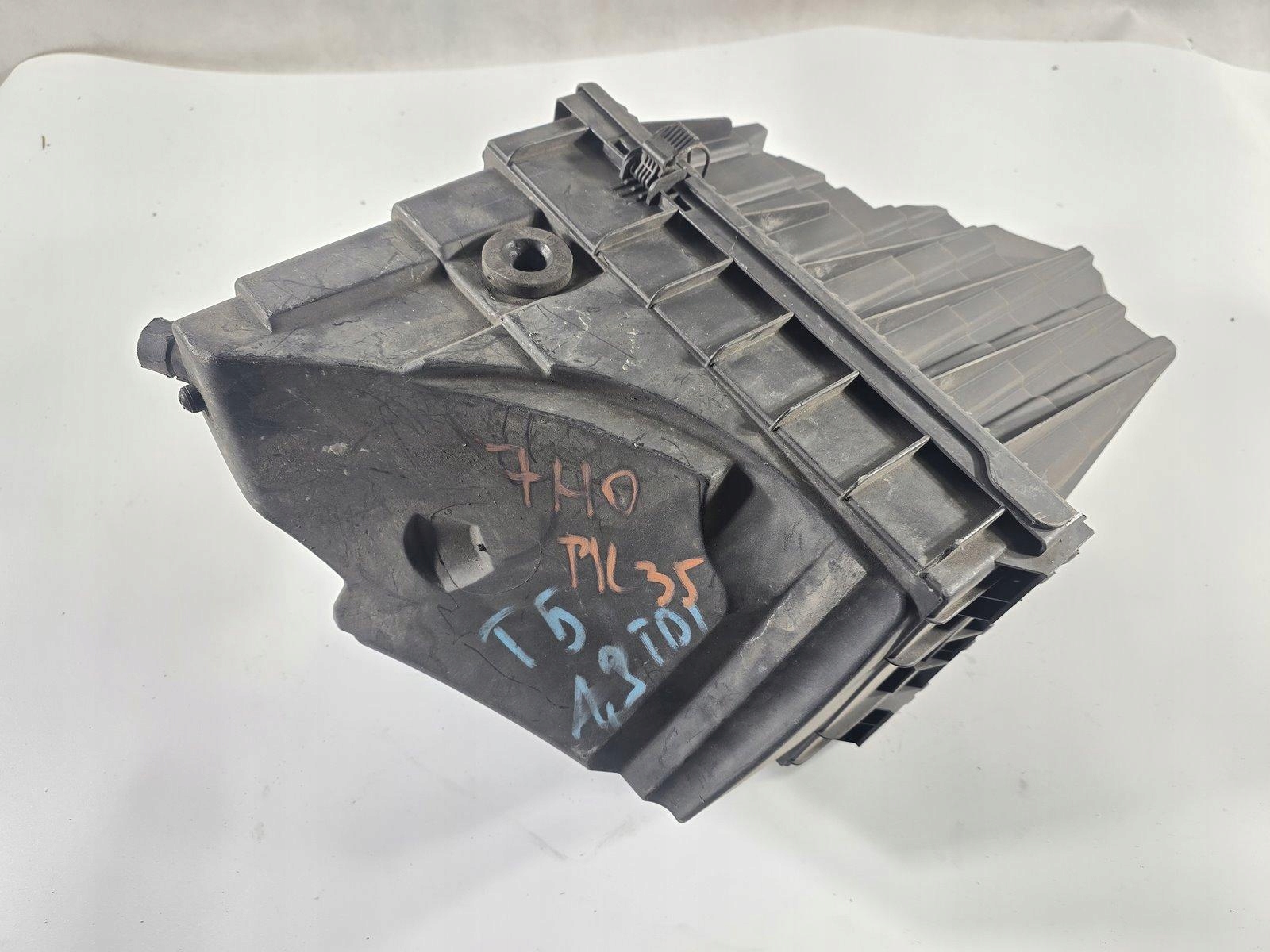 VW TRANSPORTER T5 1.9 TDI OBUDOWA FILTRA POWIETRZA 7H0129601 7H0129601M
