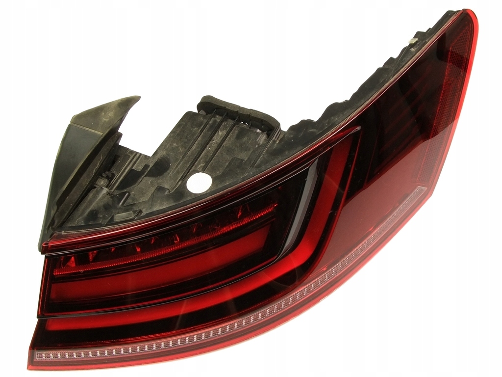 VW ARTEON LAMPA TYLNA PRAWA ZEWNĘTRZNA 3G8945208B