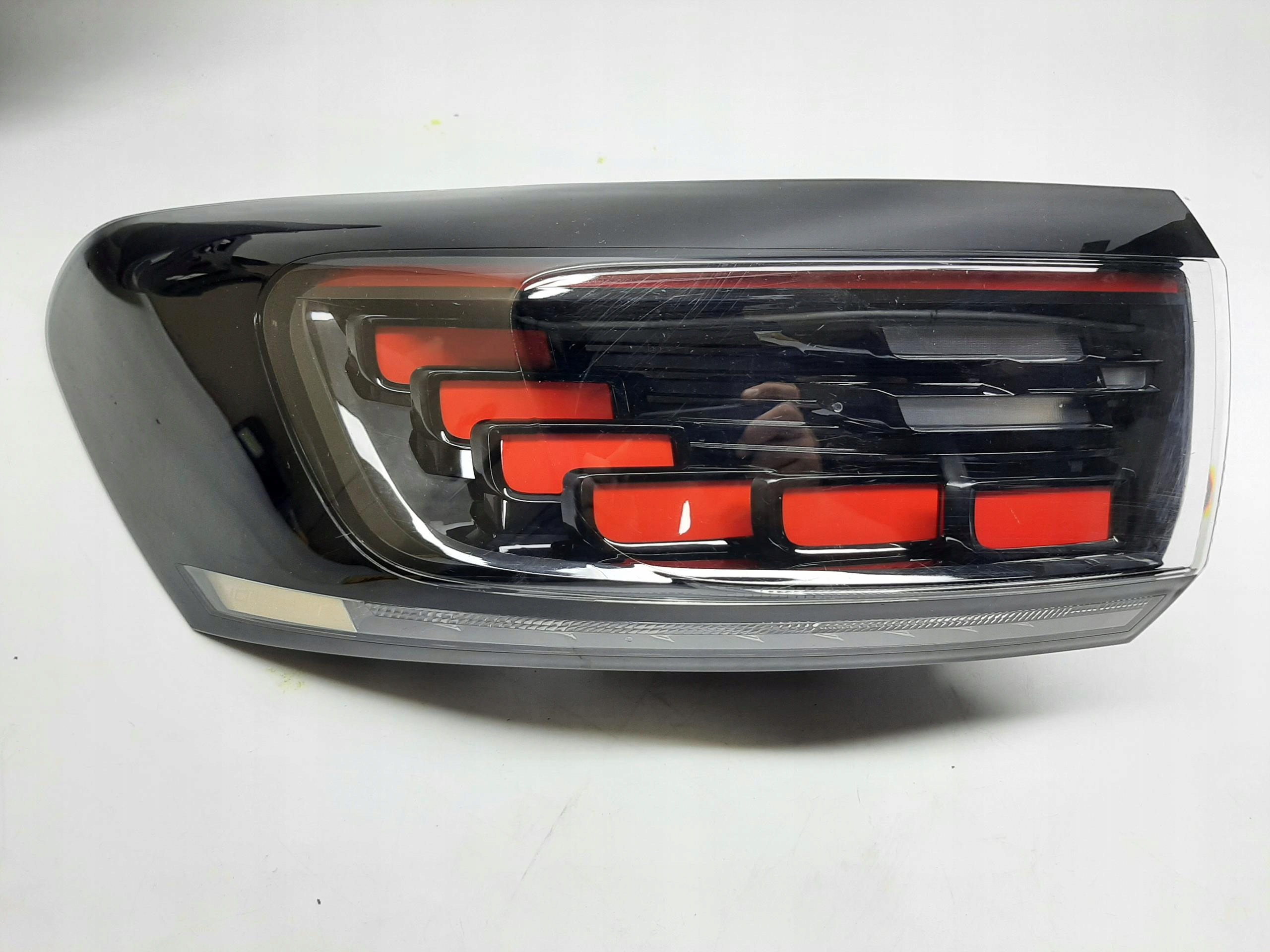 VW ID4 ID.4 LAMPA LEWA TYLNA TYŁ IQ LIGHT LED 11A945207A