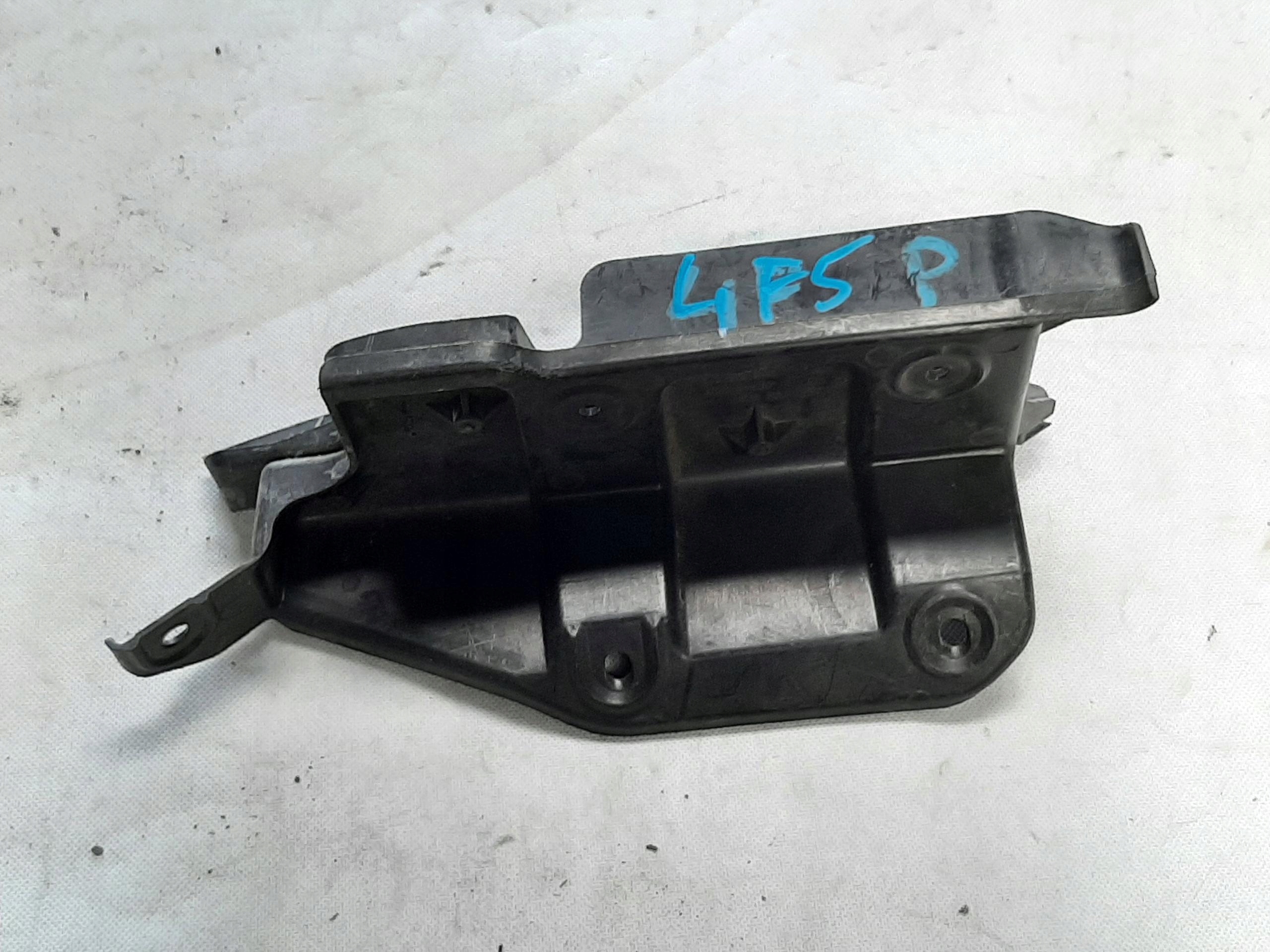 AUDI A6 C6 S6 C6 SEDAN ŚLIZG MOCOWANIE ZDERZAKA PRAWY TYŁ 4F5807898