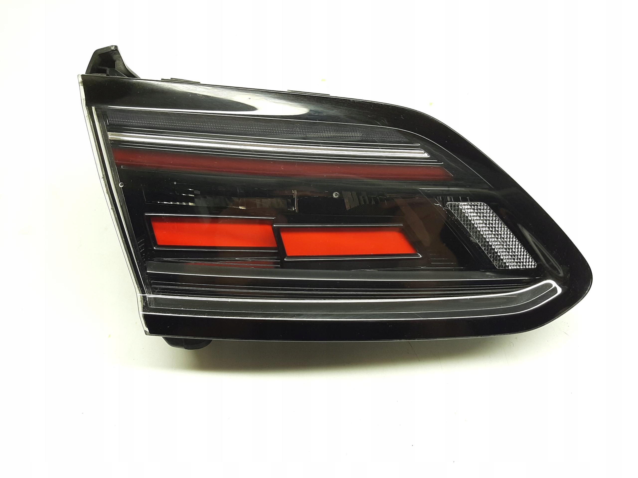 VW ARTEON SHOOTING BRAKE LAMPA LEWA TYLNA TYŁ KLAPY LED 3G8945307AJ
