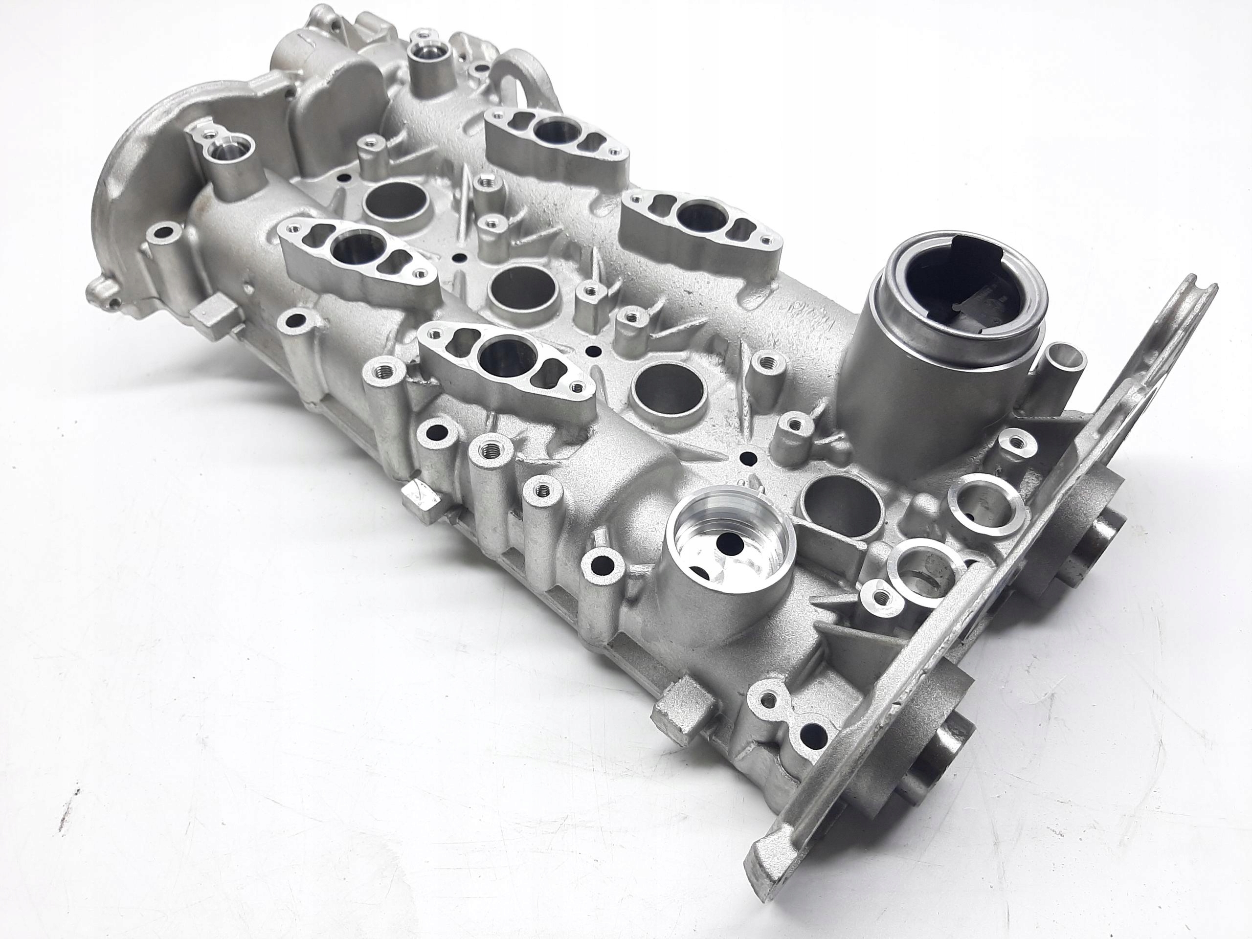 AUDI VW SKODA SEAT GŁOWICA POKRYWA WAŁKI ROZRZĄDU 04E103473CH - obrazek 3