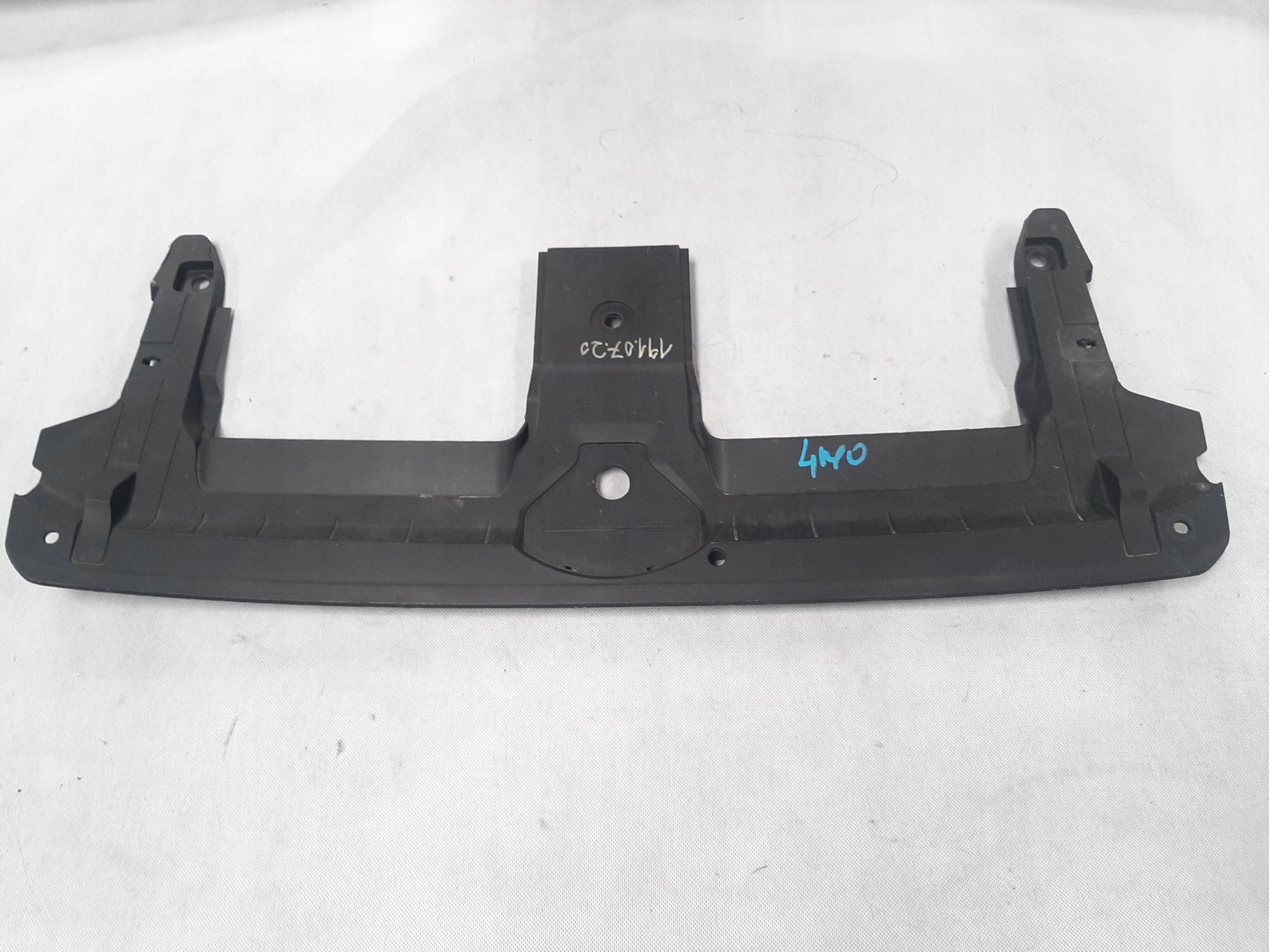 AUDI Q7 4M OSŁONA PASA PRZEDNIEGO 4M0807081