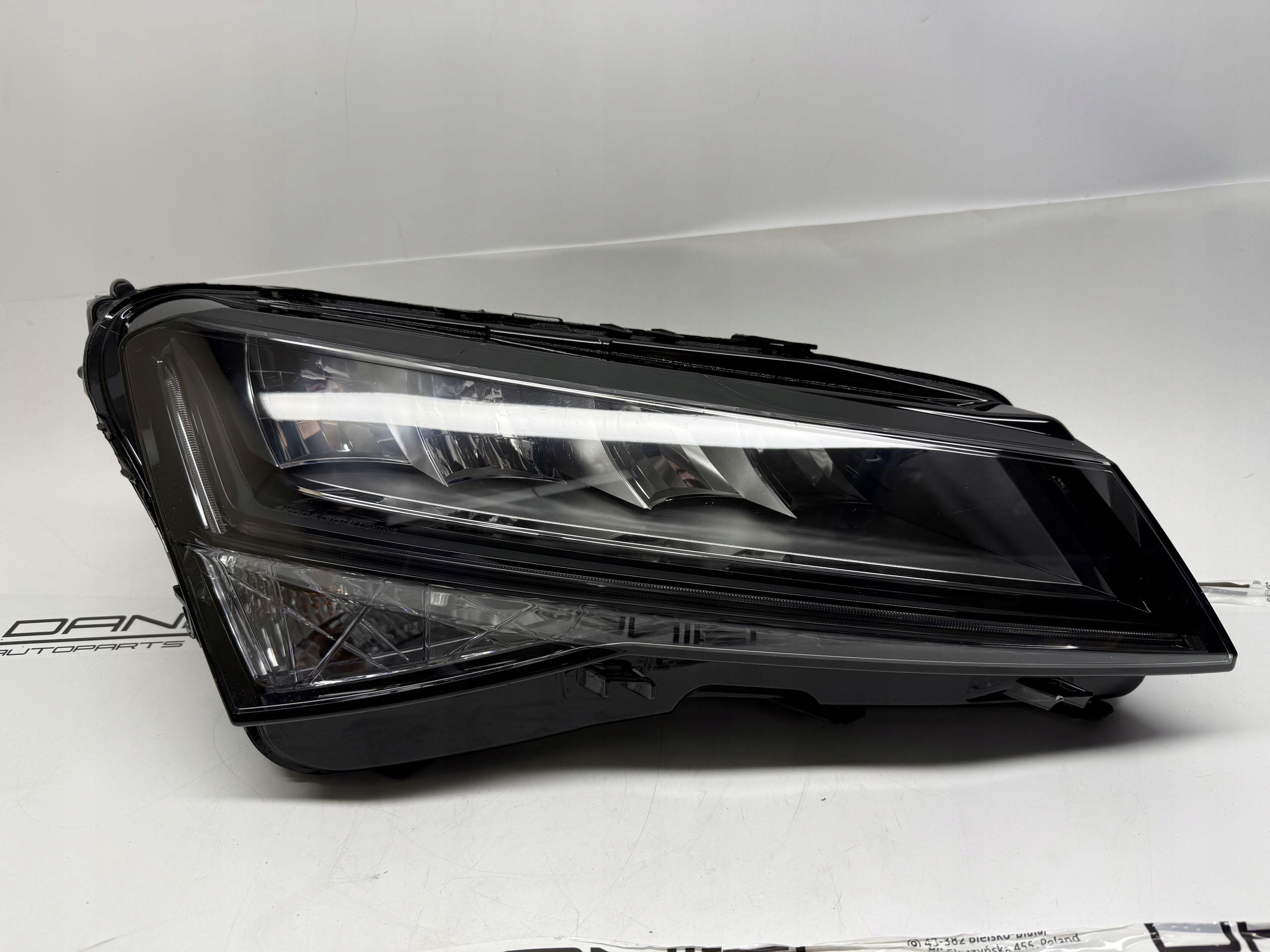 SKODA SUPERB III REFLEKTOR LAMPA PRAWY PRZÓD LED 3V1941016C
