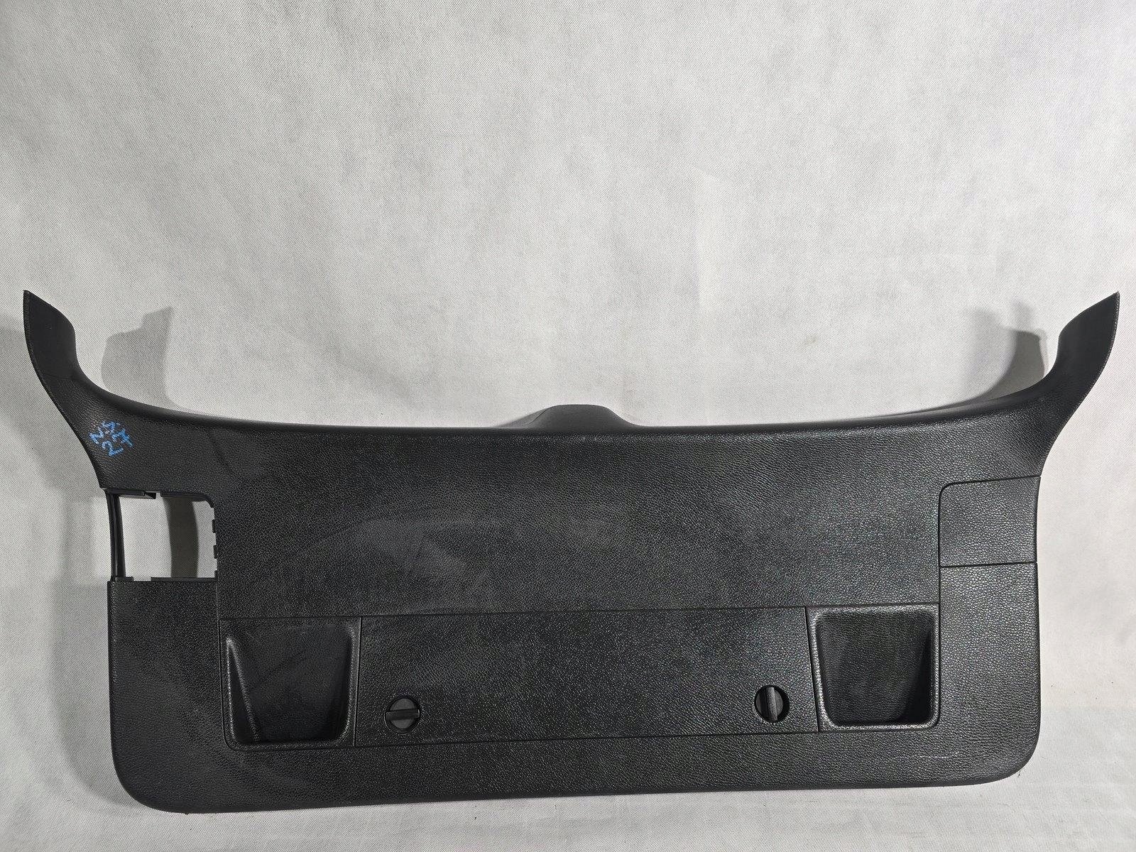 VW PASSAT B6 KOMBI OSŁONA TAPICERKA KLAPY BAGAŻNIKA 3C9867605D 3C9867605E