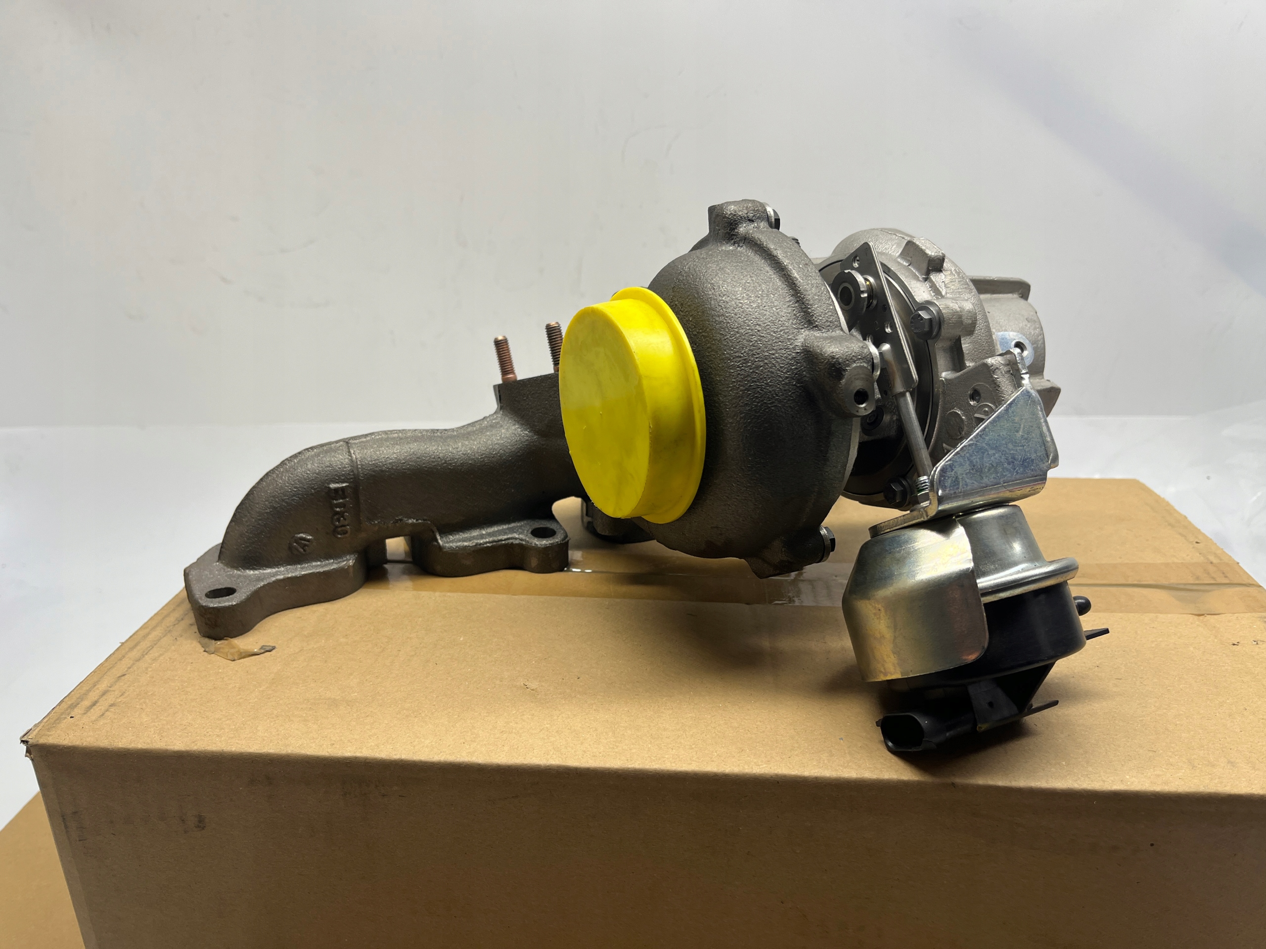 Audi A3 Q2 2.0TDI CRV TURBO Turbina Turbosprężarka 0Km 04L253010K
