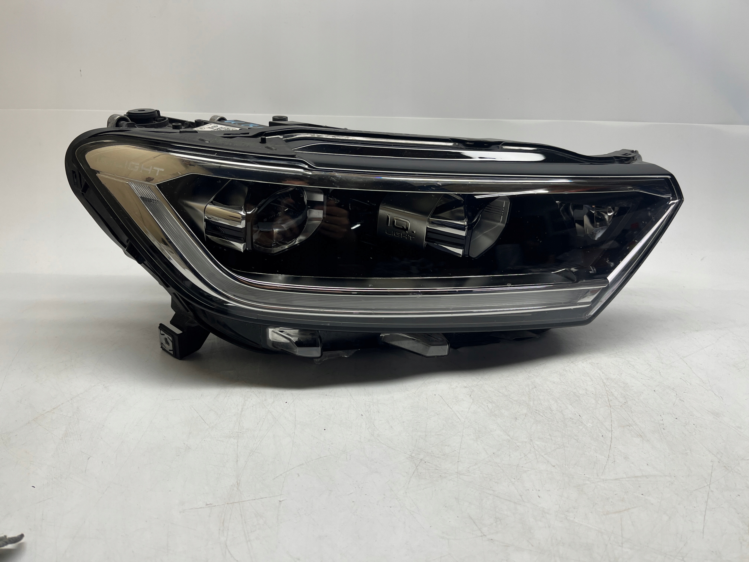 Volkswagen T-ROC REFLEKTOR LAMPA PRAWA PRZÓD LED MATRIX BEAM 2GA941036AK