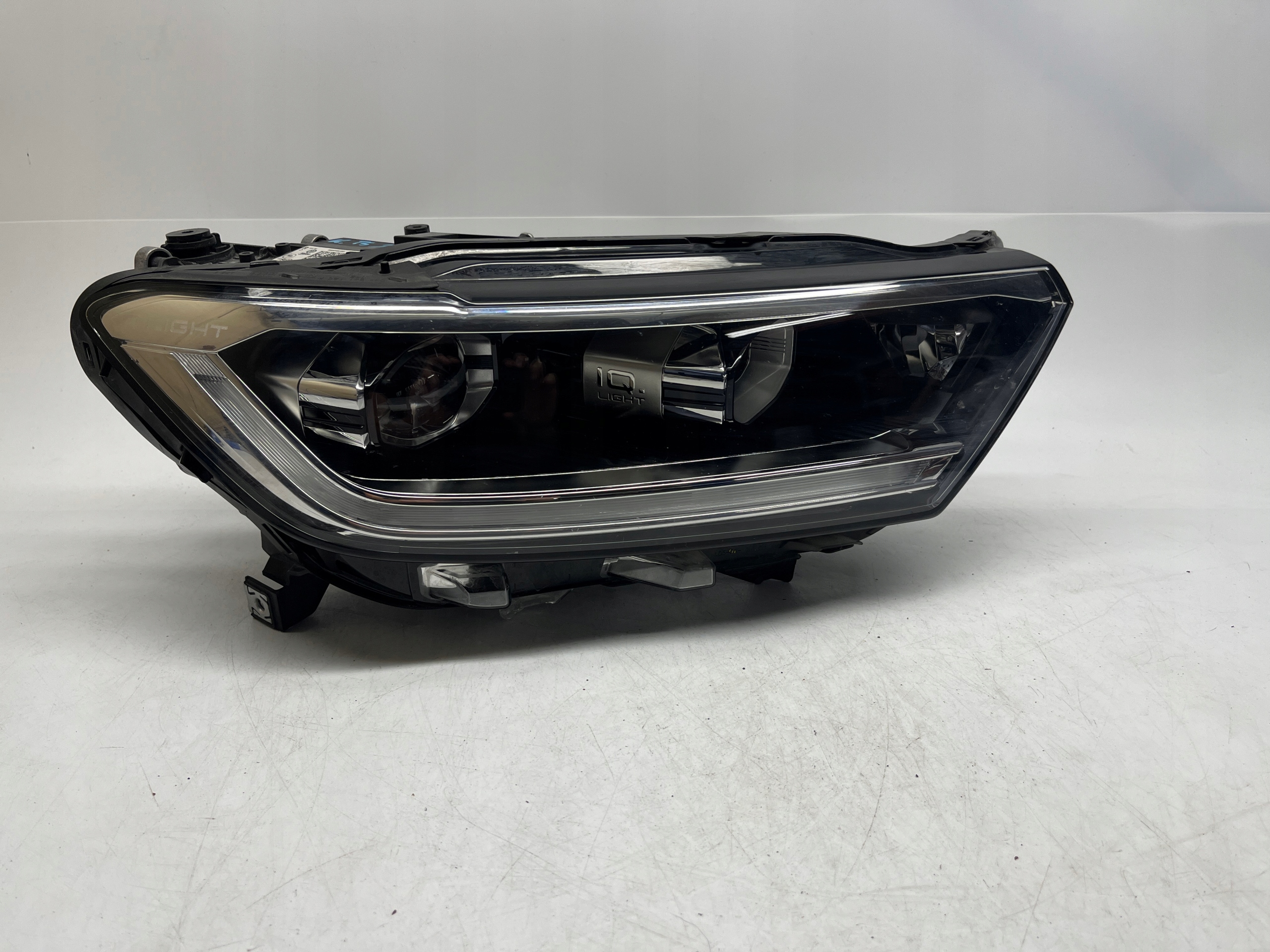 Volkswagen T-ROC REFLEKTOR LAMPA PRAWA PRZÓD LED MATRIX BEAM 2GA941036AD