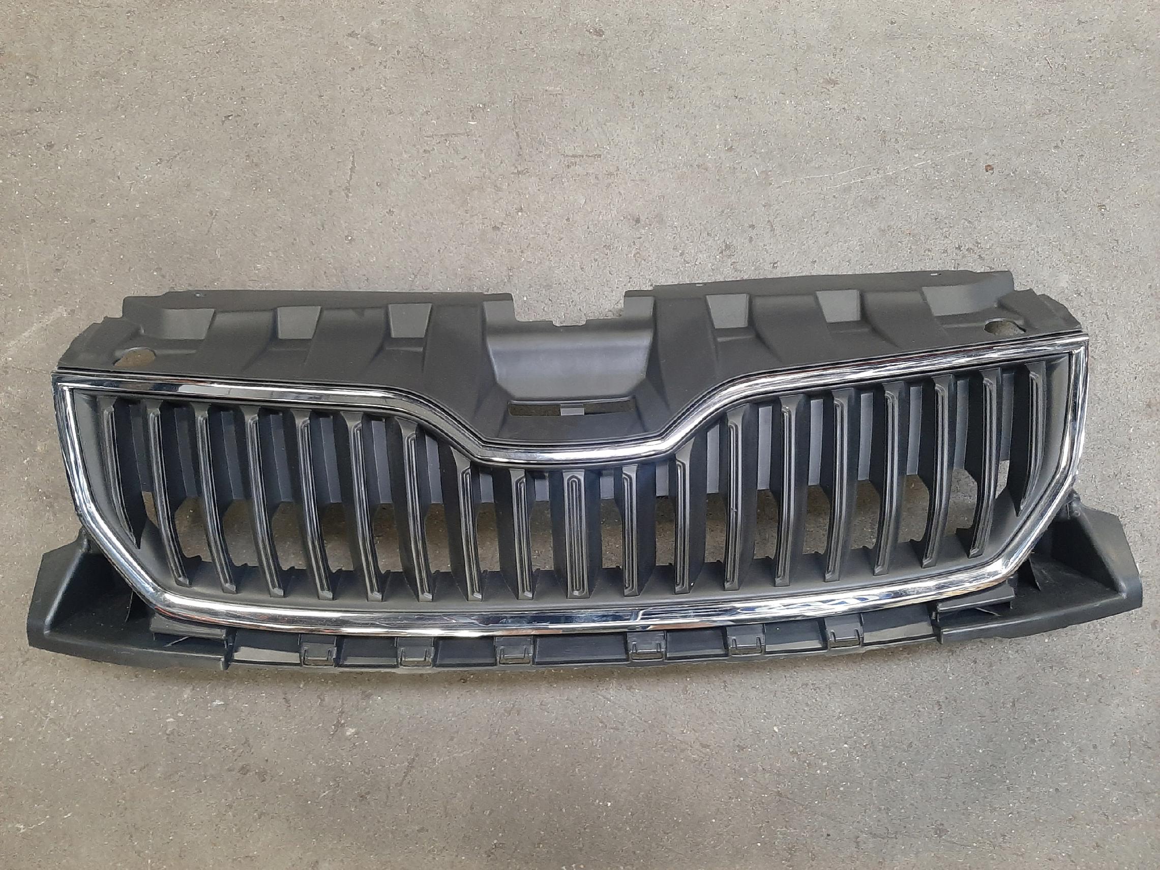 SKODA FABIA III ATRAPA CHŁODNICY GRILL ZDERZAKA PRZÓD 6V0853653