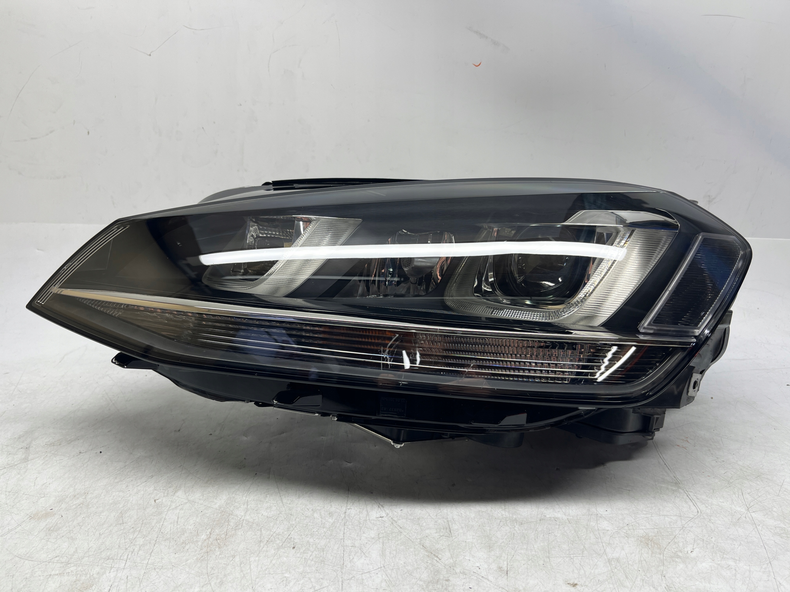 VOLKSWAGEN GOLF VII REFLEKTOR PRZÓD LEWY PRZETWORNICA XENON LED 5G1941751