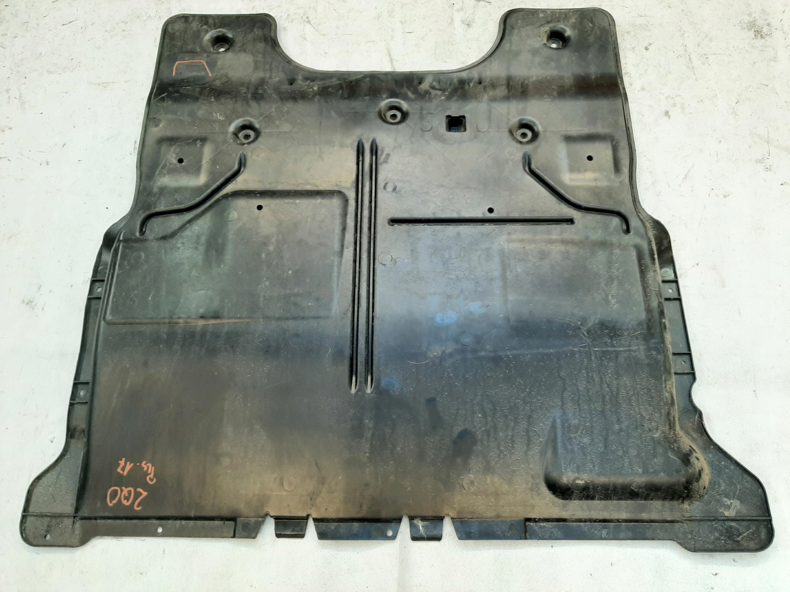 VW POLO VI OSŁONA PŁYTA DOLNA POD SILNIK 2Q0825236G