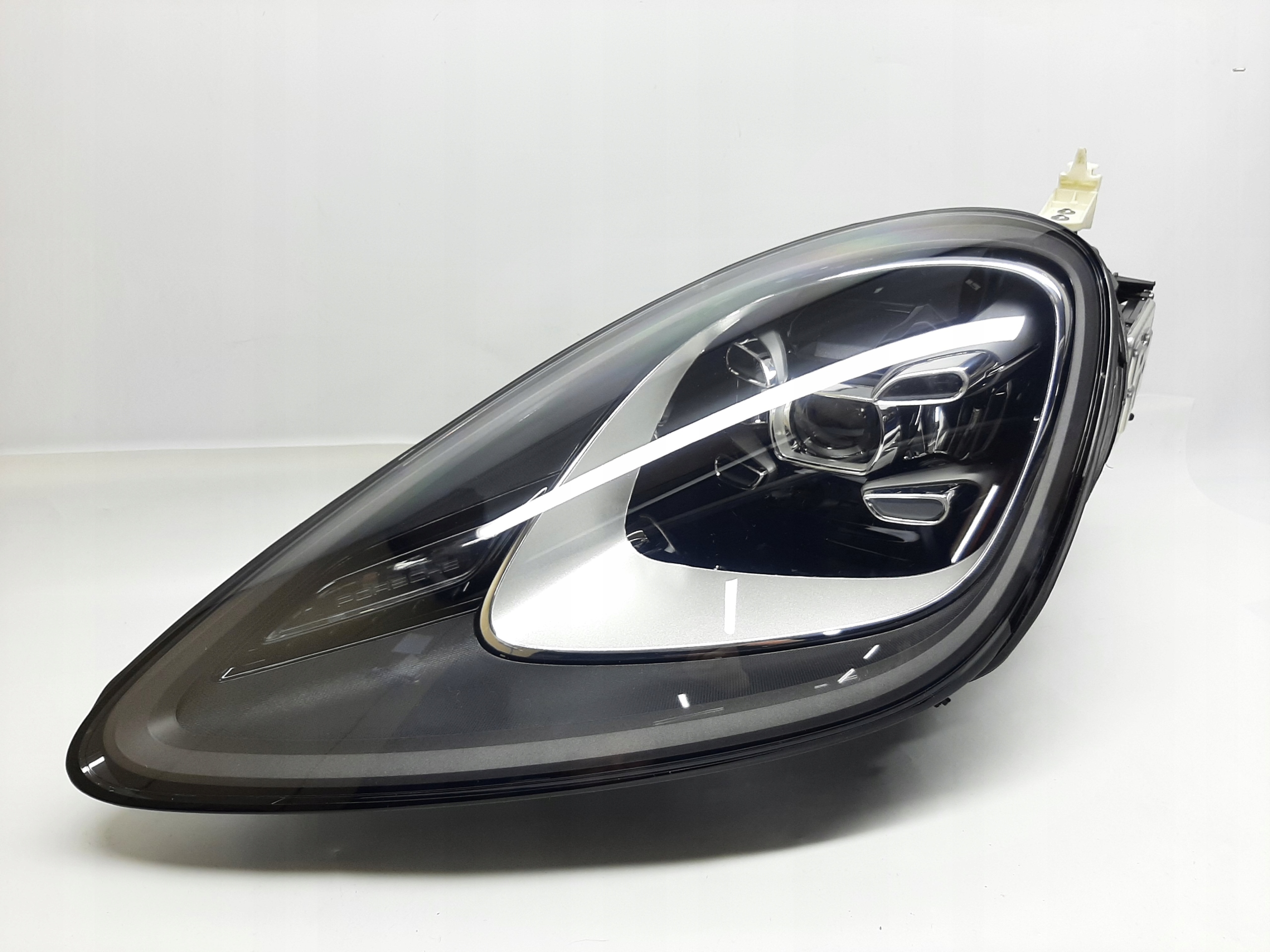 Porsche Cayenne E3 Reflektor Lampa LEWA 9Y0941033AJ
