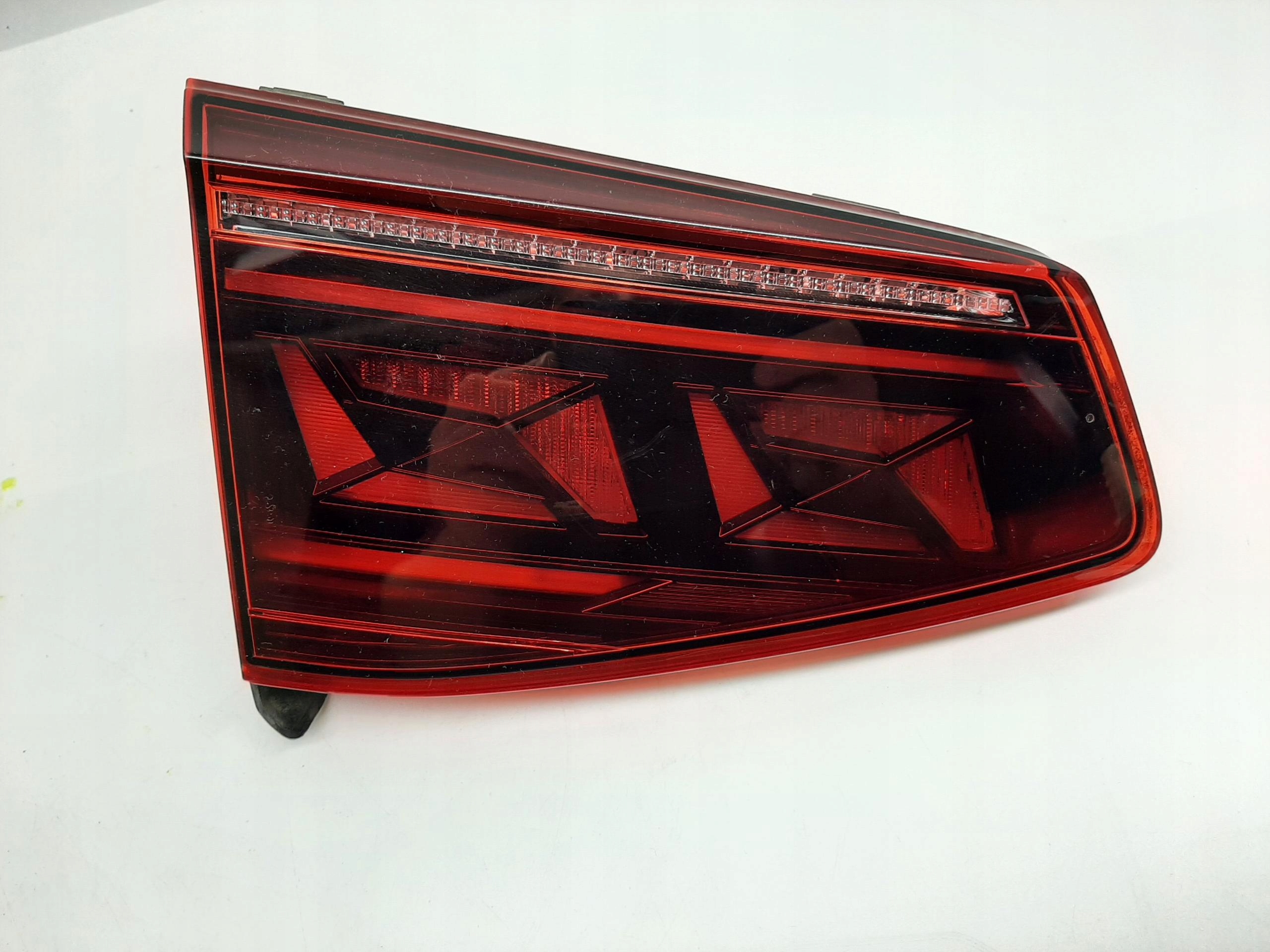 VW PASSAT B8 KOMBI LAMPA LEWA TYLNA TYŁ KLAPY LED 3G9945307N