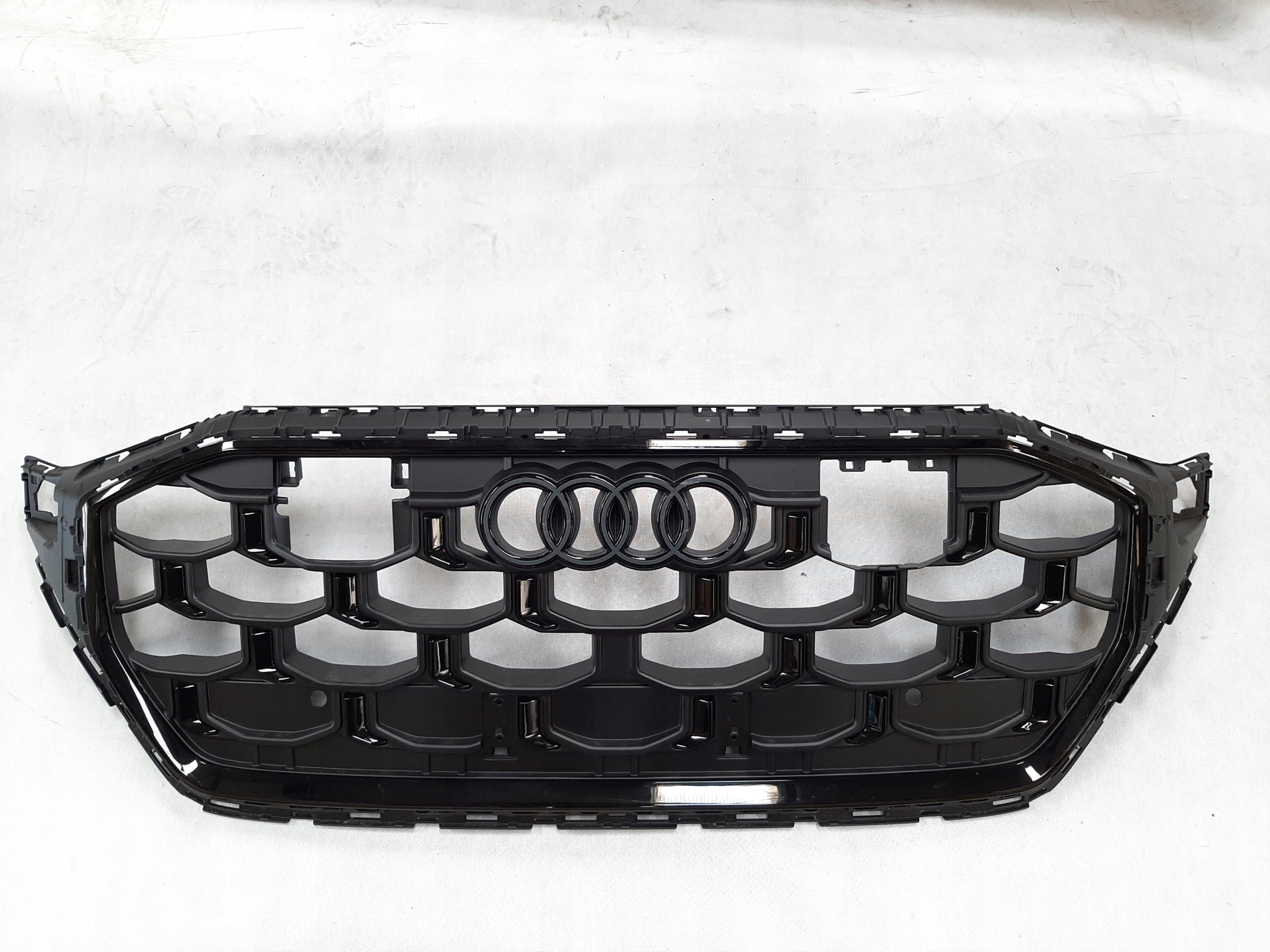 AUDI Q8 SQ8 LIFT ATRAPA CHŁODNICY GRILL ZDERZAKA PRZÓD S-LINE 4M8853651BS