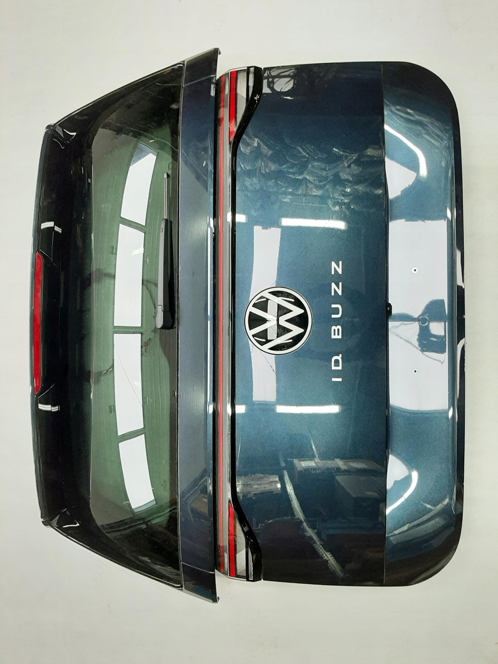 VW ID.BUZZ KLAPA TYŁ TYLNA BAGAŻNIKA BLENDA 1T3827025A