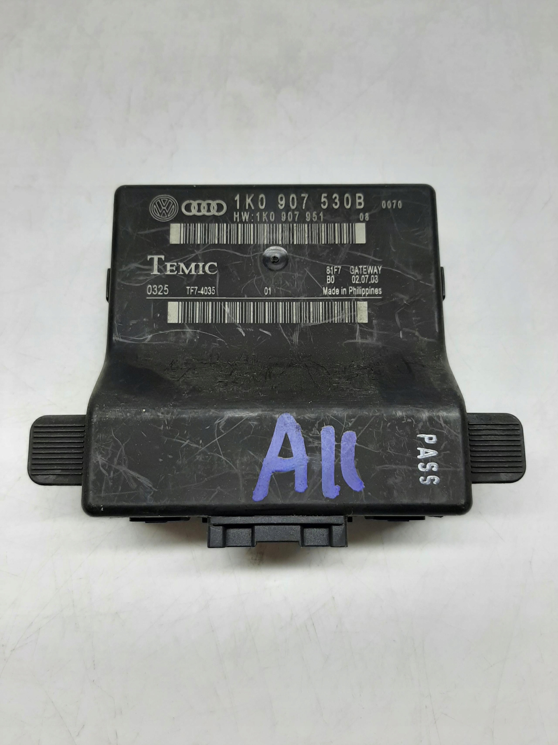 VW GOLF V AUDI A3 8P MODUŁ INTERFACE GATEWAY 1K0907530B 1K0907951