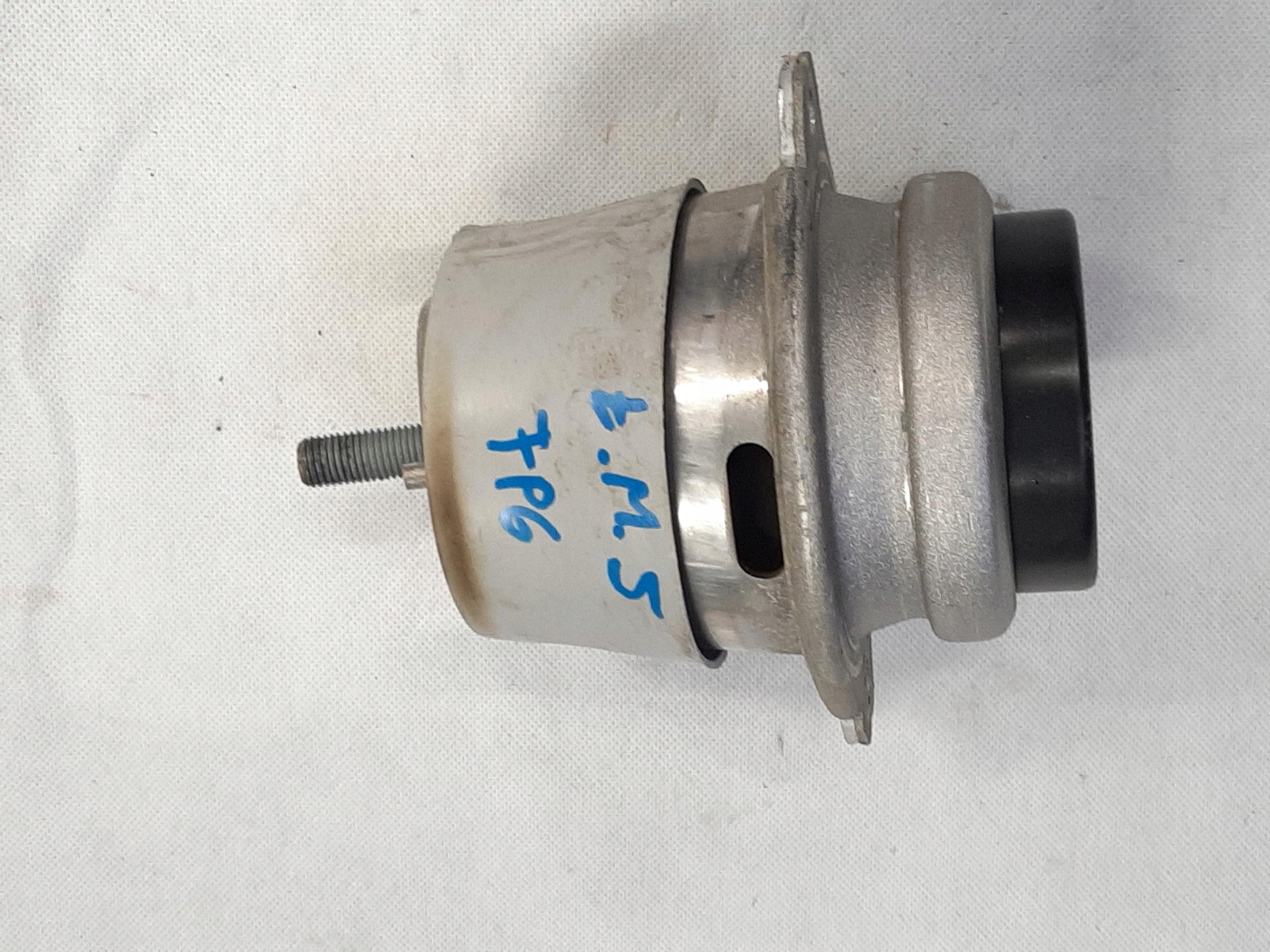 VW TOUAREG 7P 2010-2017 PODUSZKA SILNIKA 7P6199131D