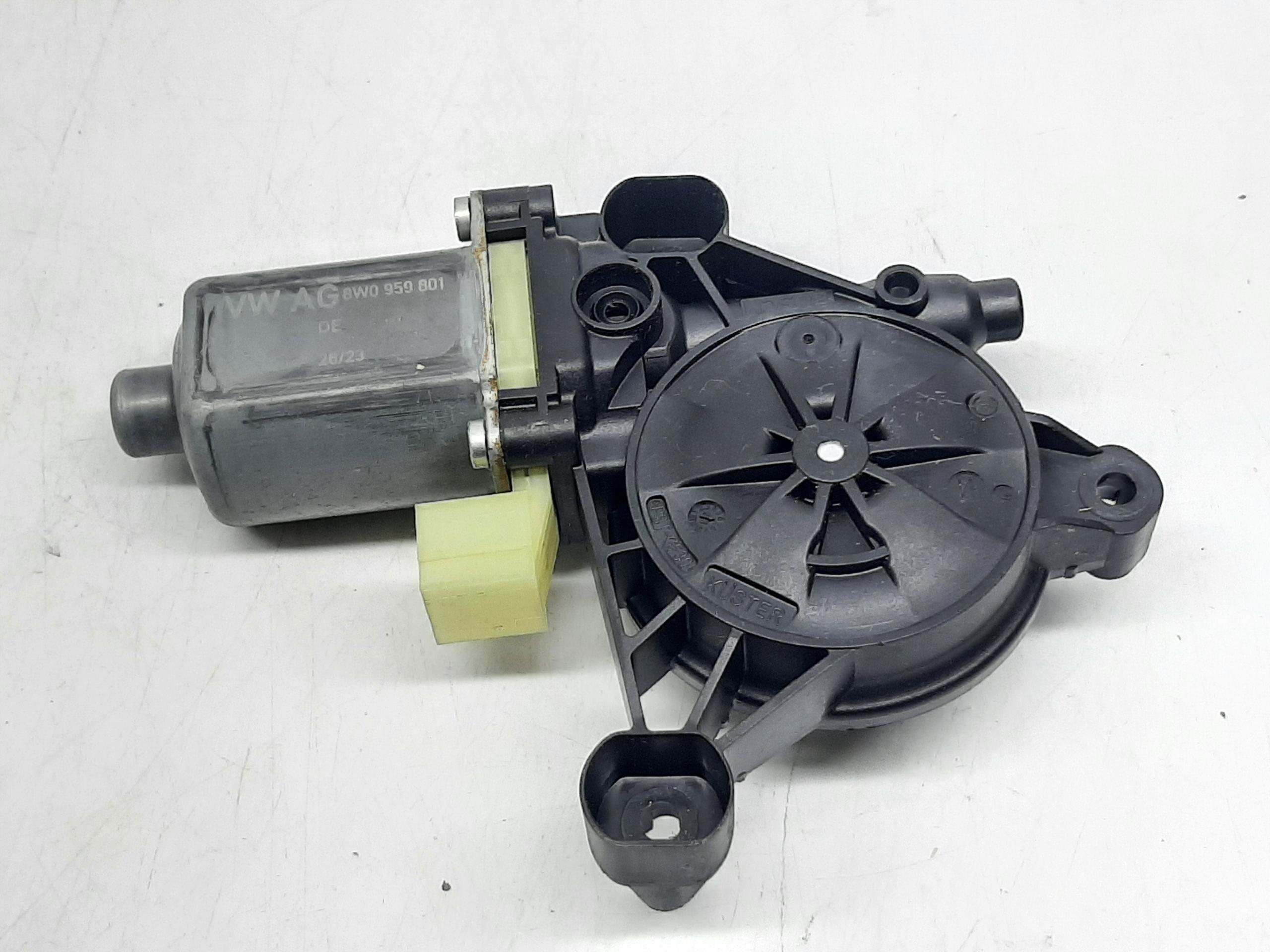 AUDI A5 SPORTBACK II 21- SILNICZEK PODNOSZENIA SZYBY LEWY TYŁ 8W0959801