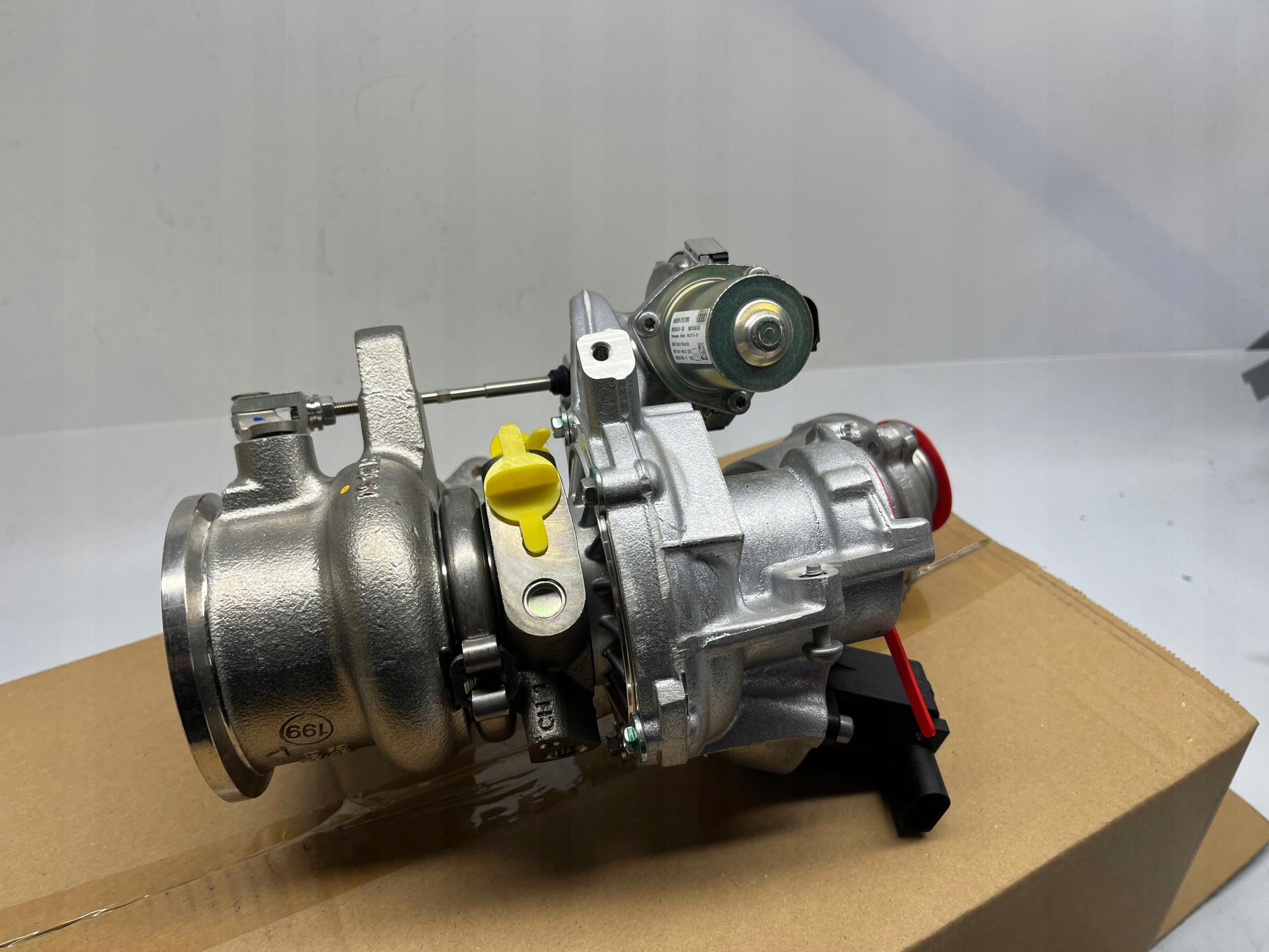 AUDI A3 8V TURBOSPRĘŻARKA TURBO TURBINA 1.8 TFSI 06K145713H