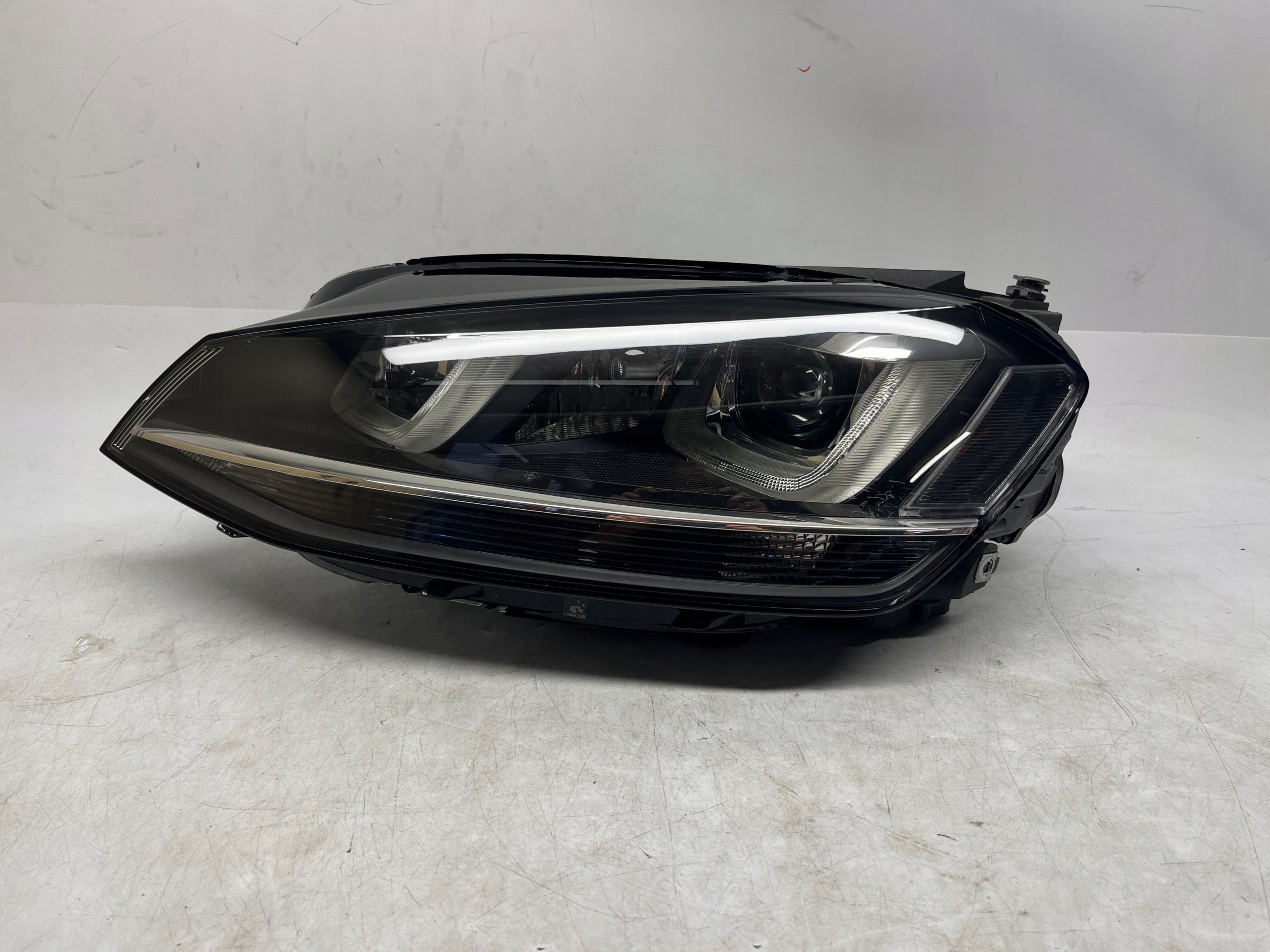VOLKSWAGEN GOLF VII REFLEKTOR PRZÓD LEWY LAMPA LEWA XENON LED 5G1941033