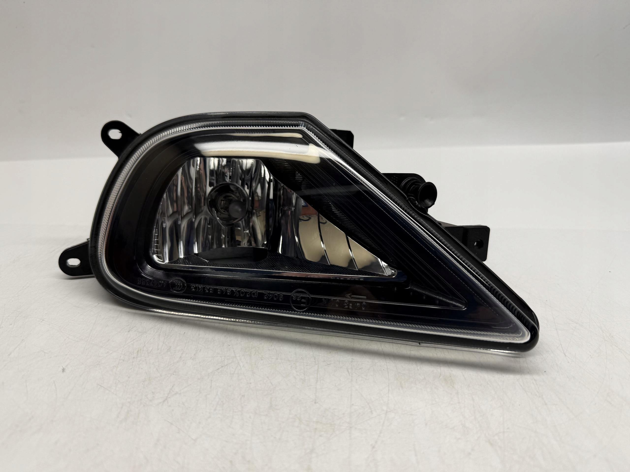 VW TOUAREG 7P LIFT HALOGEN LAMPA PRZECIMGNIELNA LEWA 7P6941699C