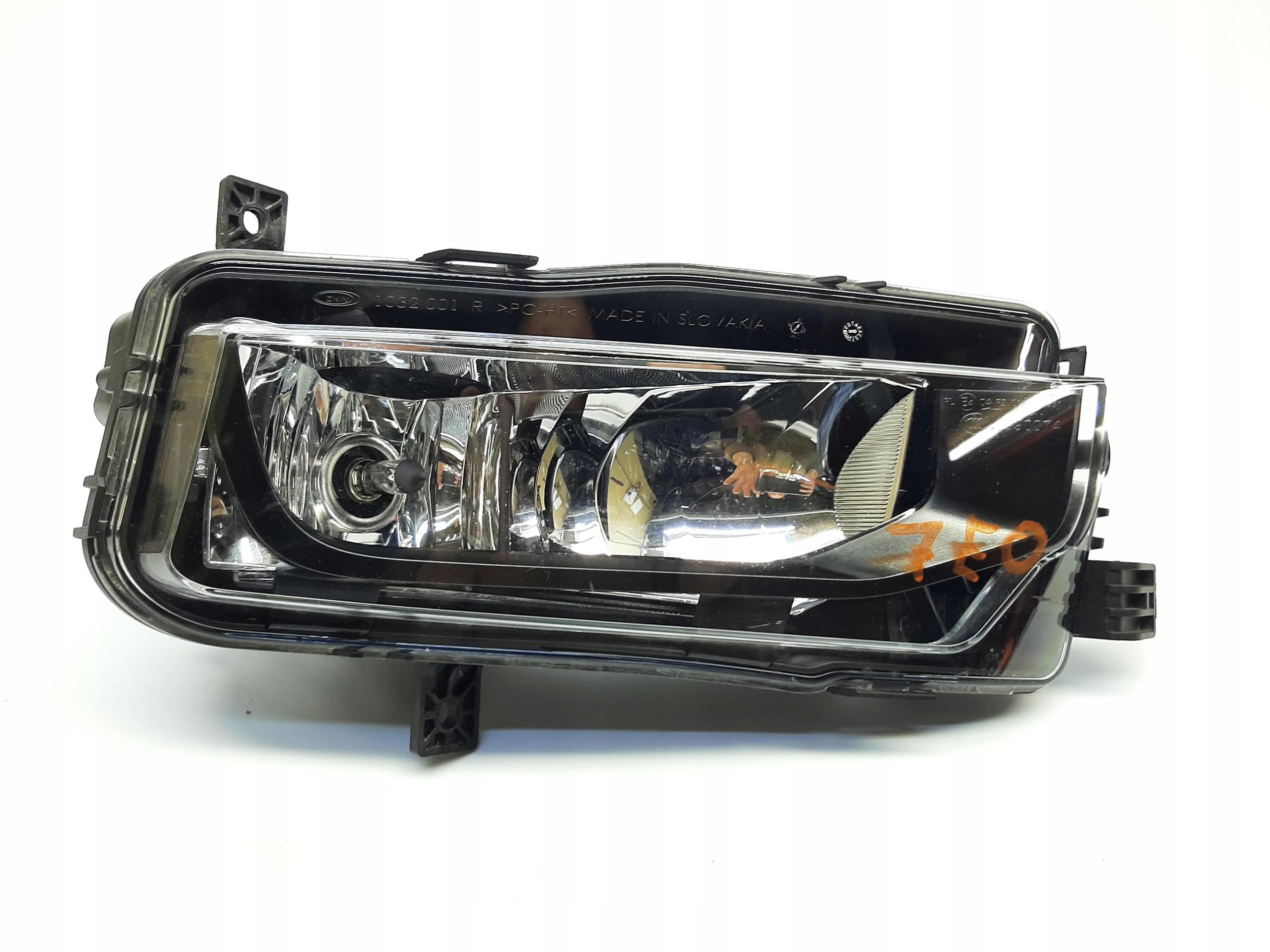 VW T6 LIFT HALOGEN LAMPA PRZECIWMGIELNA PRAWY PRZÓD 7E0941662C
