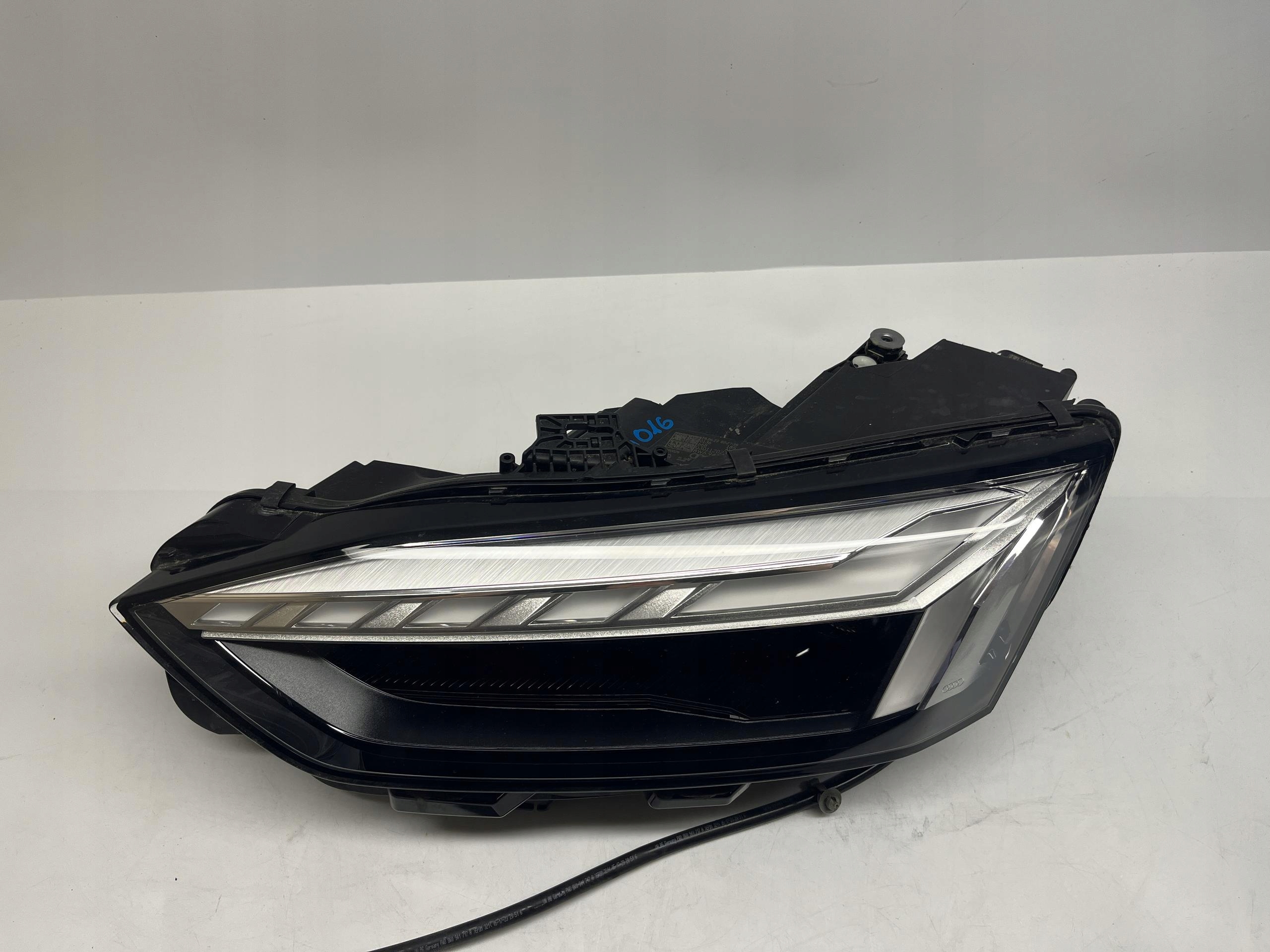 AUDI A5 LAMPA LEWA PRZEDNIA PRZÓD MATRIX 8W6941039