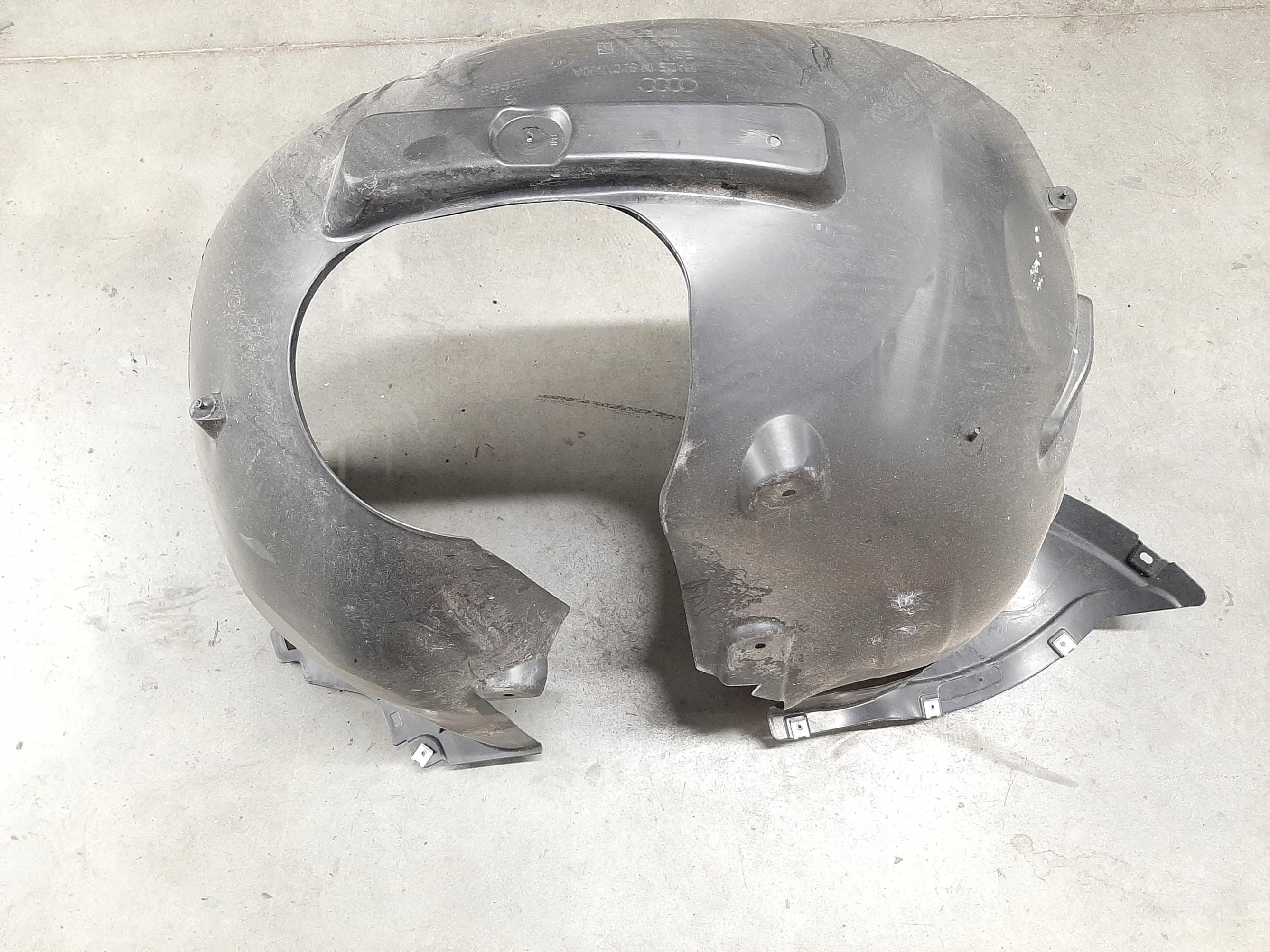 AUDI A3 8V OSŁONA PRZECIWBŁOTNA NADKOLE PRZEDNIE LEWE 8V5821171
