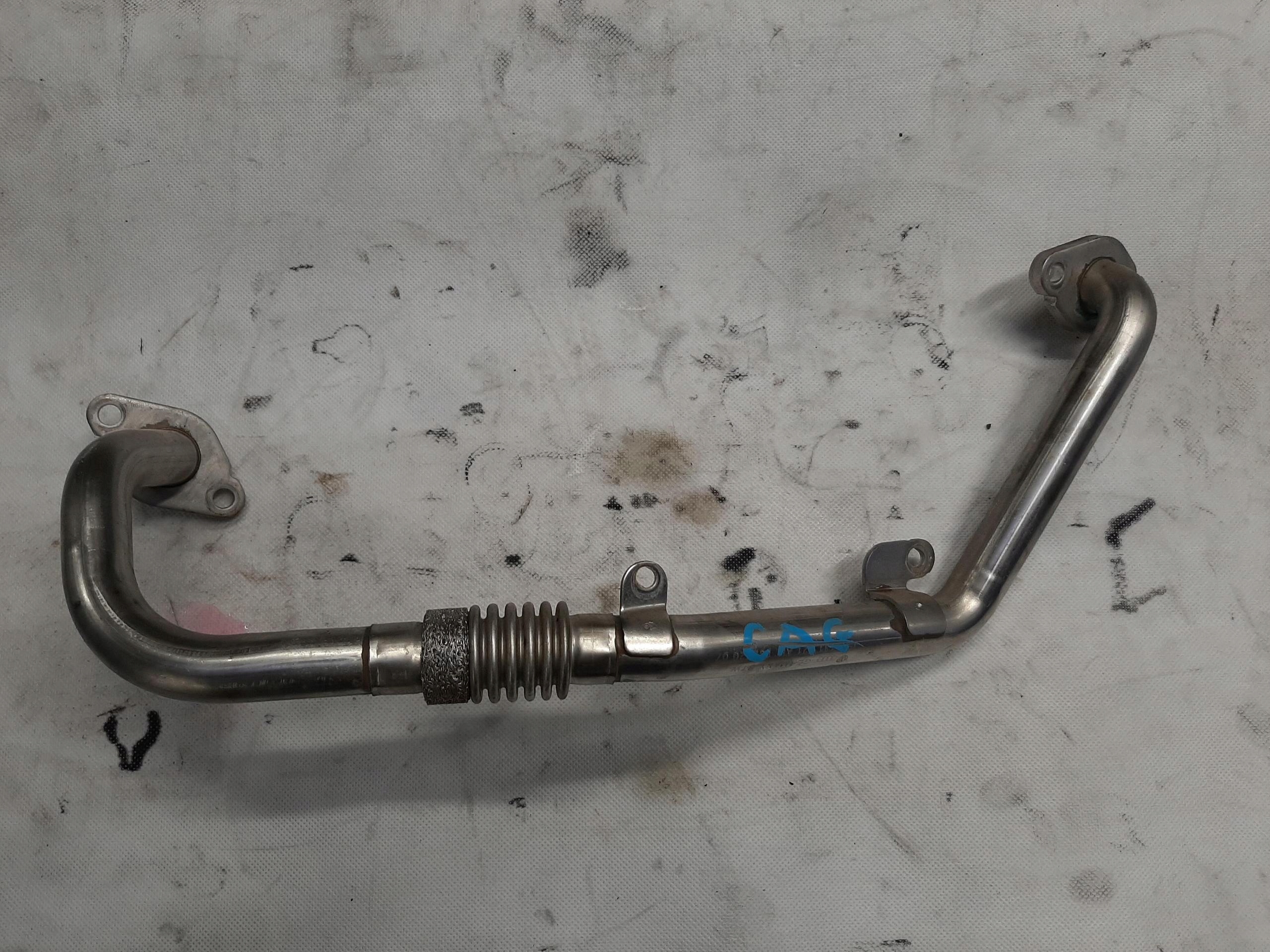 AUDI A4 B8 PRZEWÓD RURKA SPALIN EGR 03L131521AH