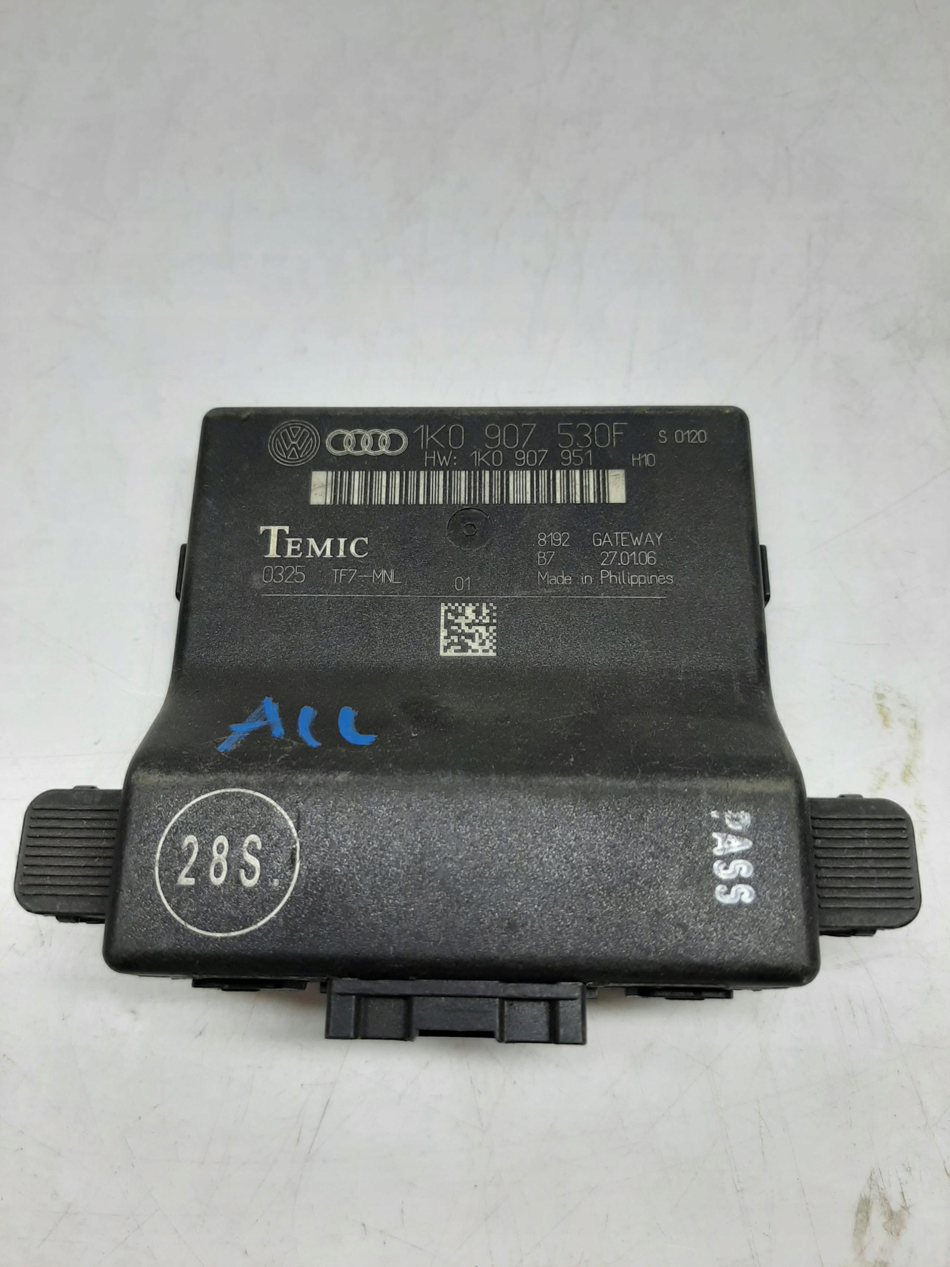 VW GOLF V SEAT LEON II MODUŁ INTERFACE GATEWAY 1K0907530F 1K0907951