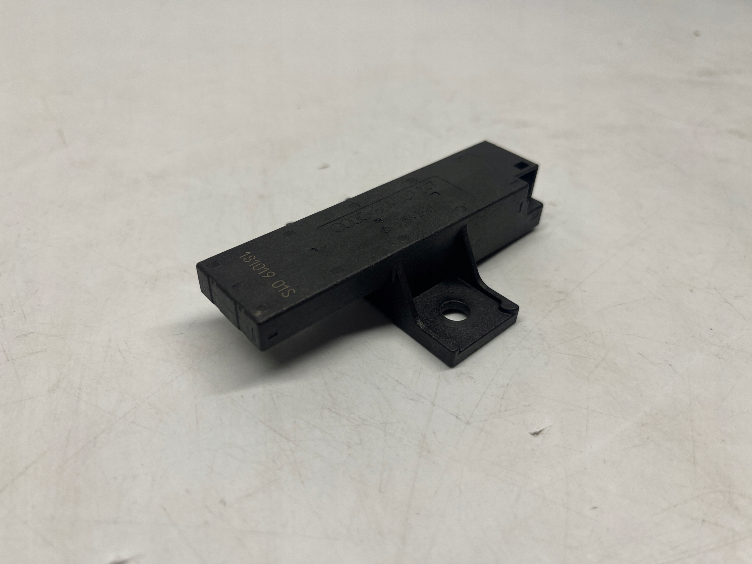 AUDI Q5 FY80A 2015 -> 2022 ANTENA KEYLESS 80A907247