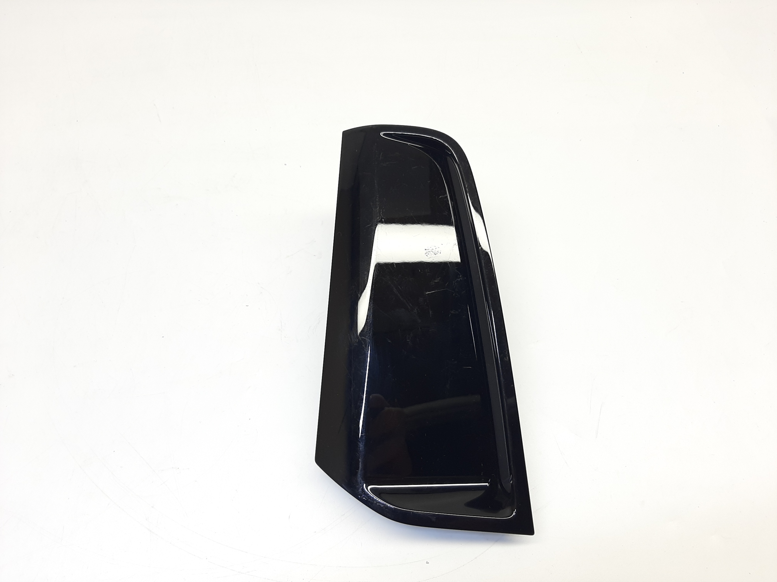 Audi A8 D5 Sport S (17-22) Nakładka Blenda Maskownica LY9B 4N0807667A