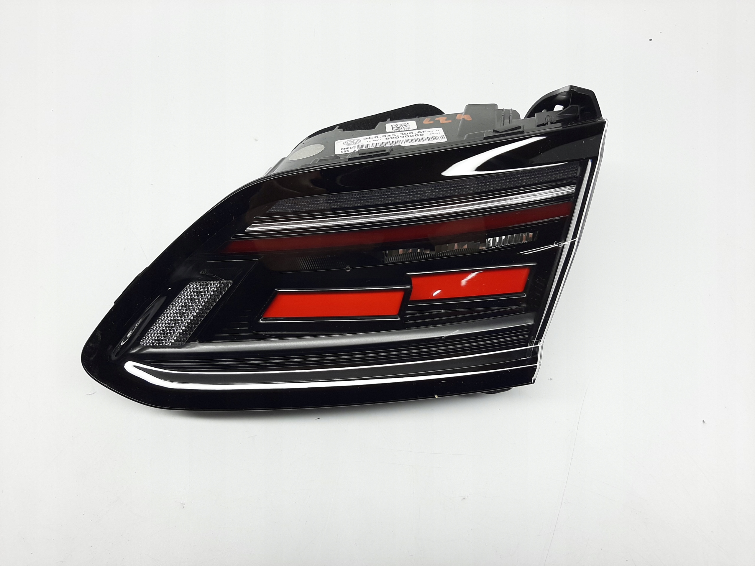 VW ARTEON SHOOTING BRAKE LAMPA TYŁ TYLNA PRAWA LED IQ.LIGHT 3G8945308AF